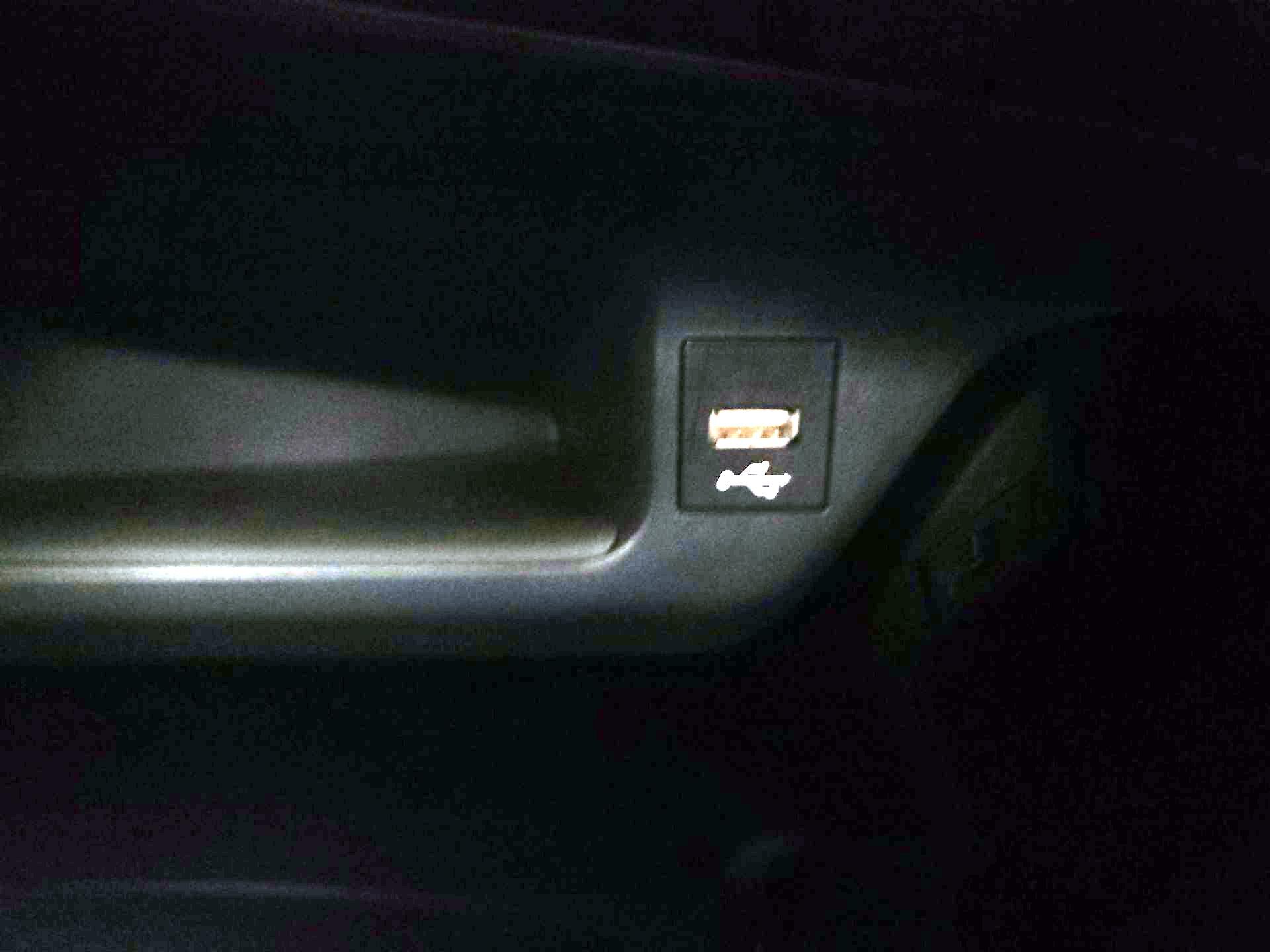 Thumbnail: 2020 Toyota C-HR - 18