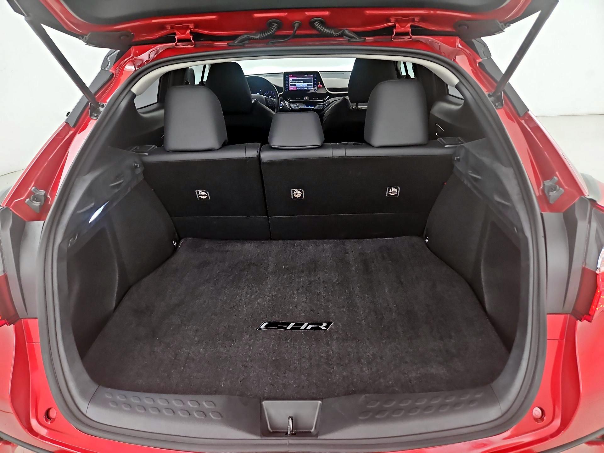 Thumbnail: 2020 Toyota C-HR - 20