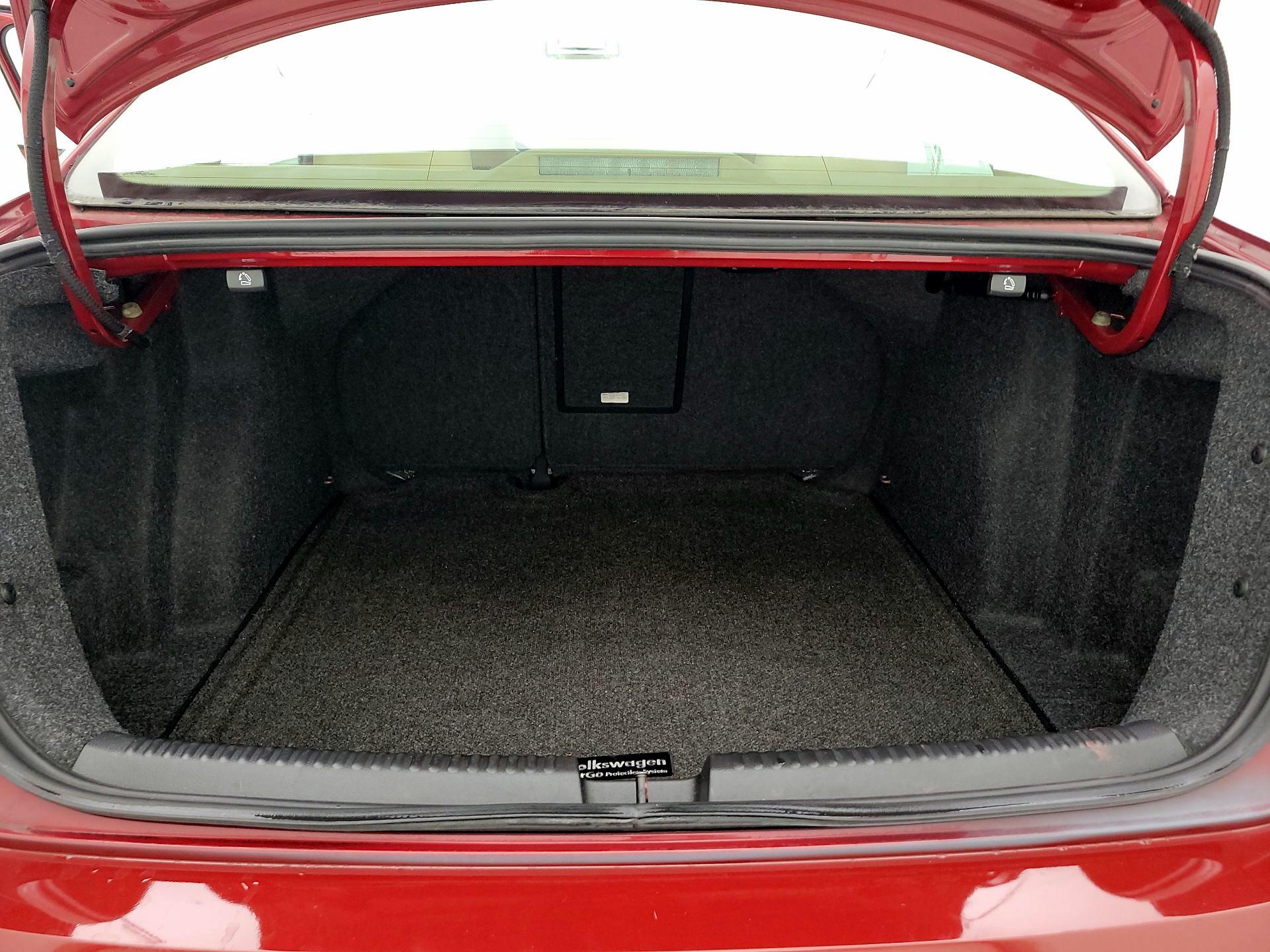 Thumbnail: 2018 Volkswagen Jetta - 20