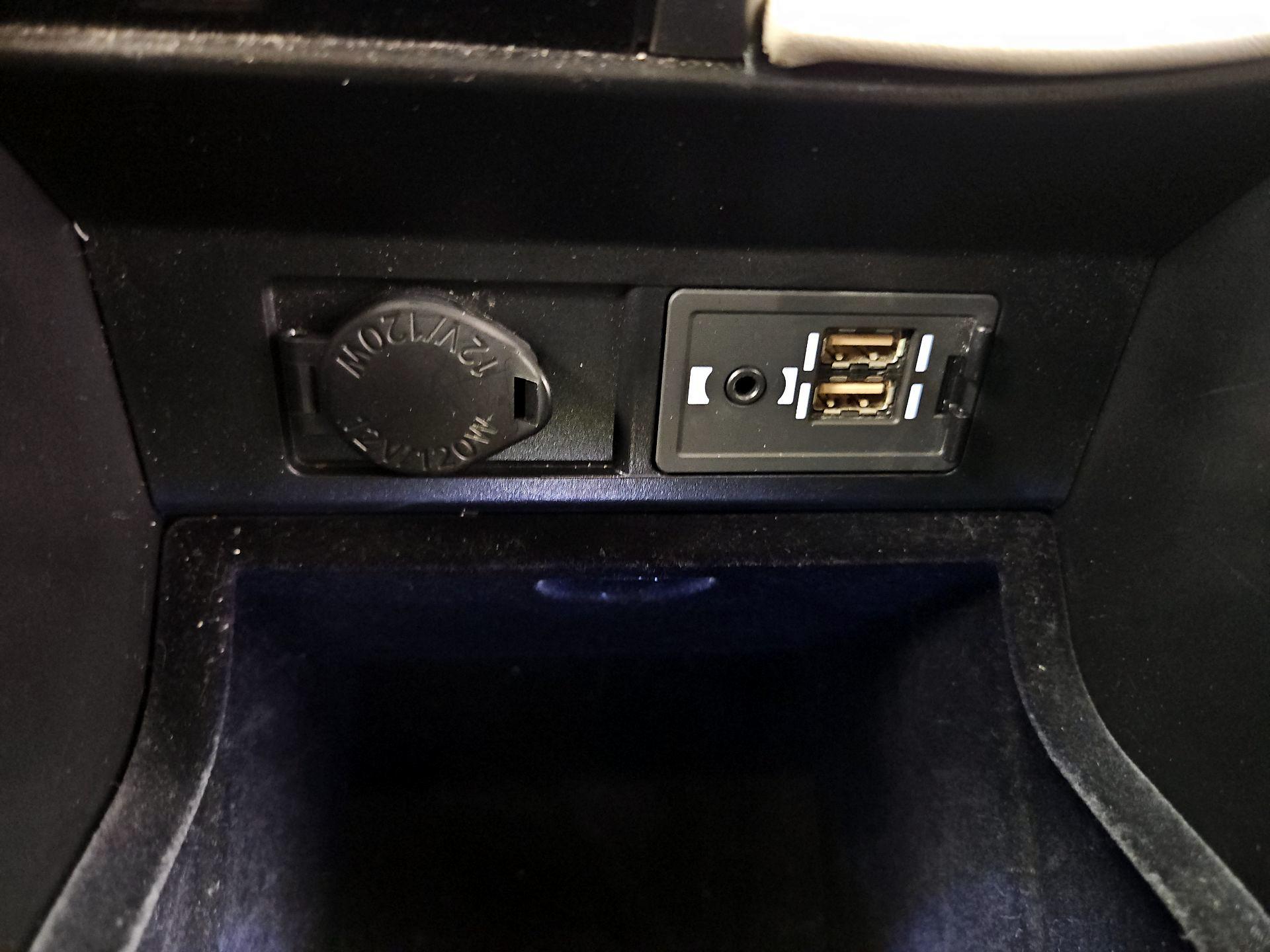 Thumbnail: 2016 Lexus RX - 18