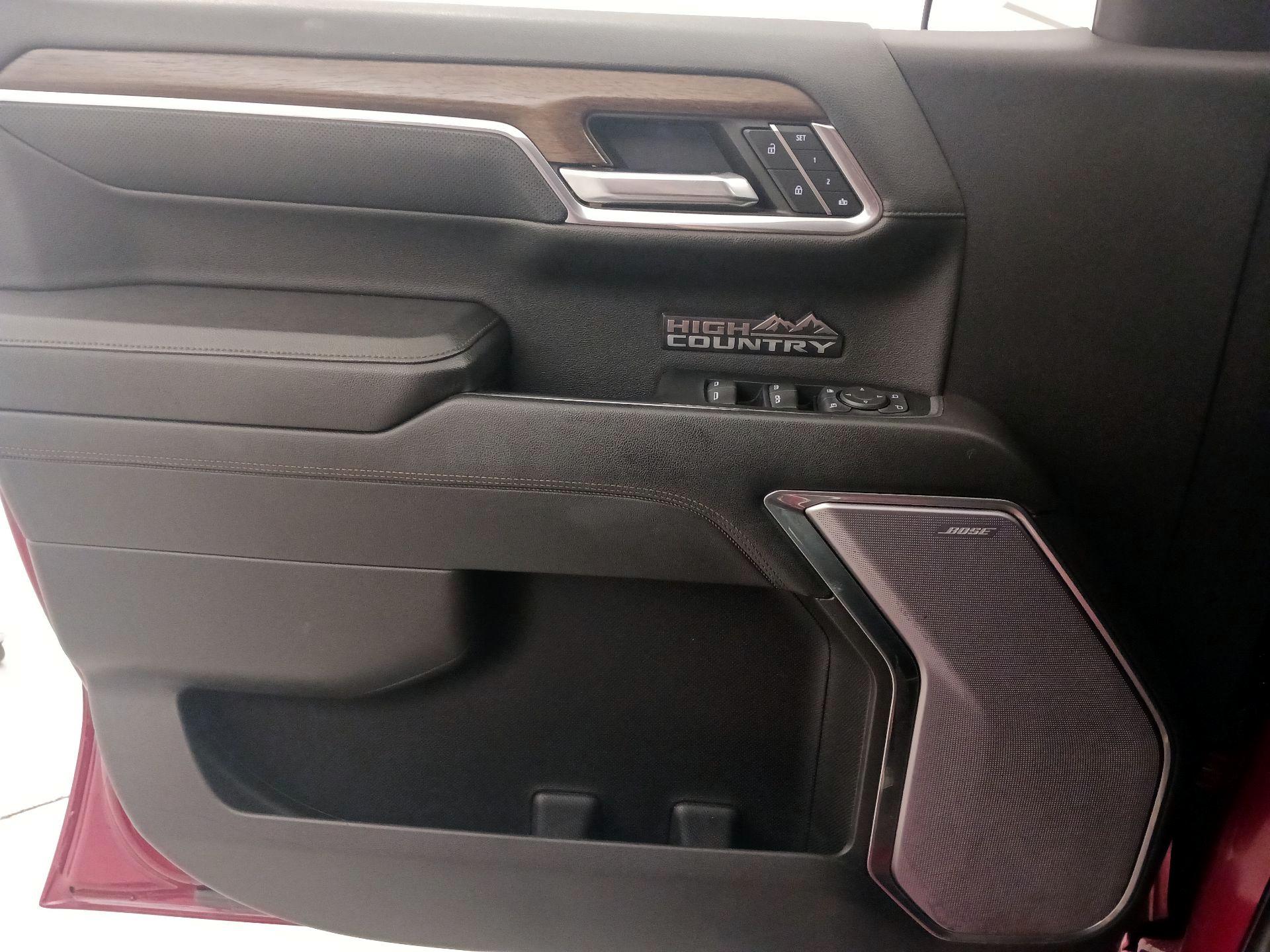 Thumbnail: 2022 Chevrolet Silverado 1500 - 12