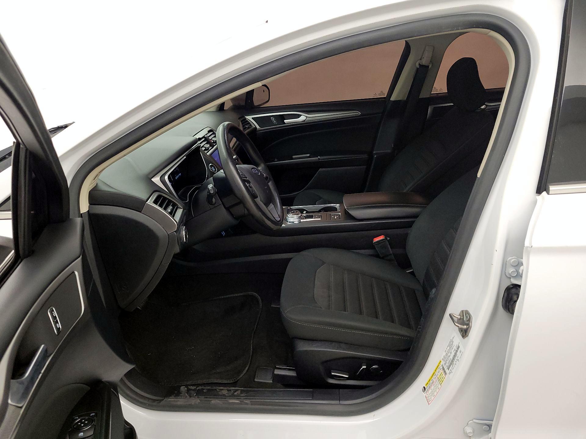 Thumbnail: 2020 Ford Fusion - 11