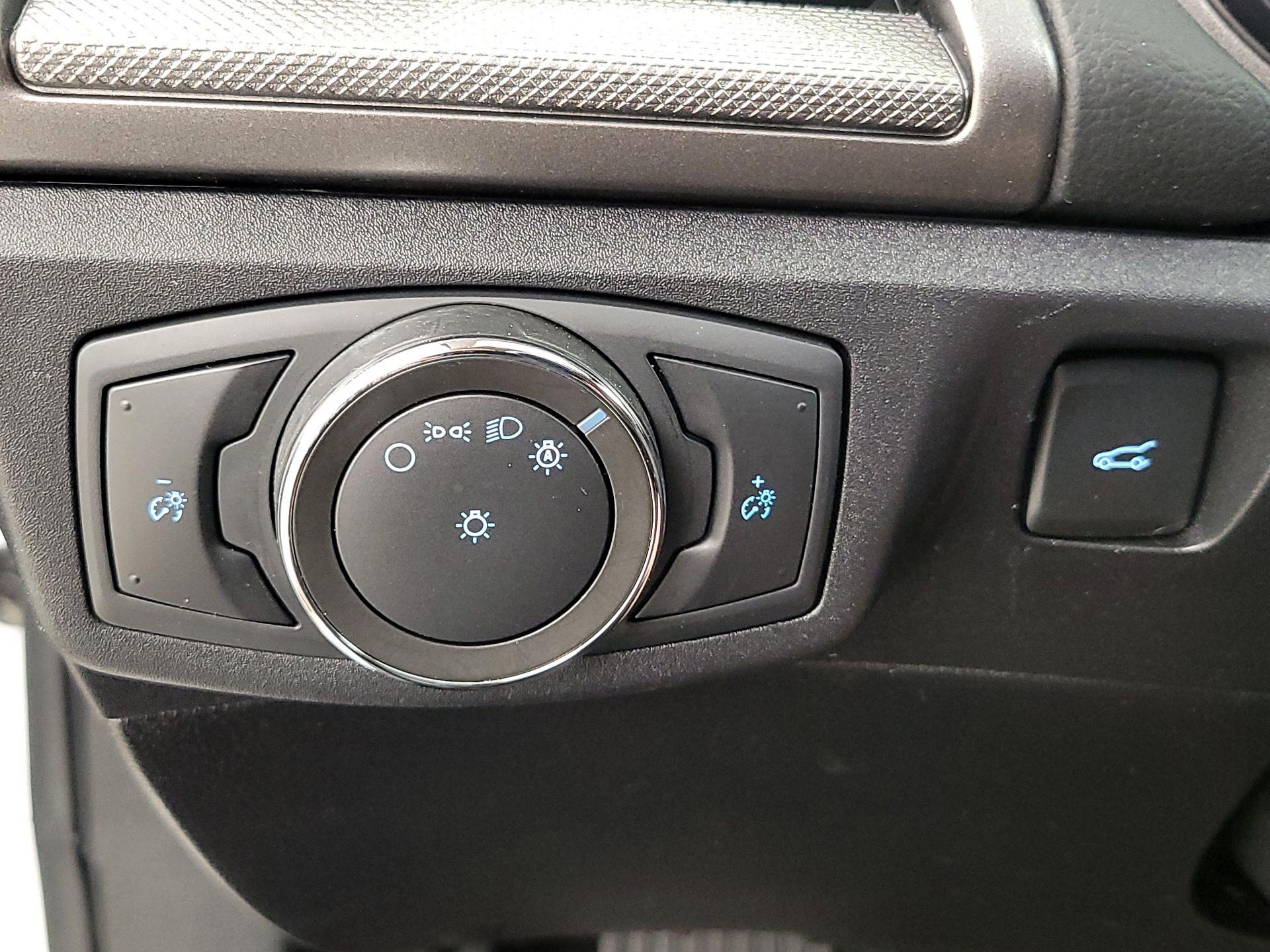 Thumbnail: 2020 Ford Fusion - 13