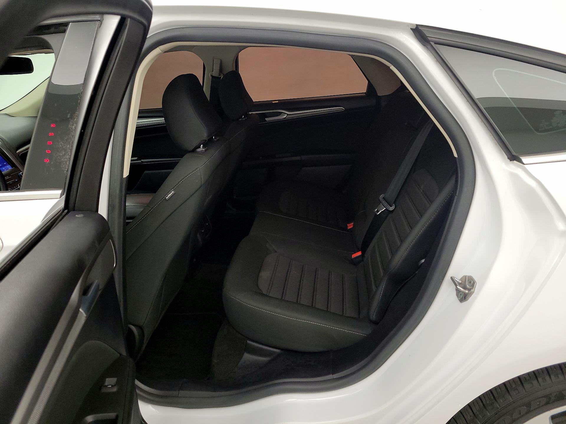 Thumbnail: 2020 Ford Fusion - 20