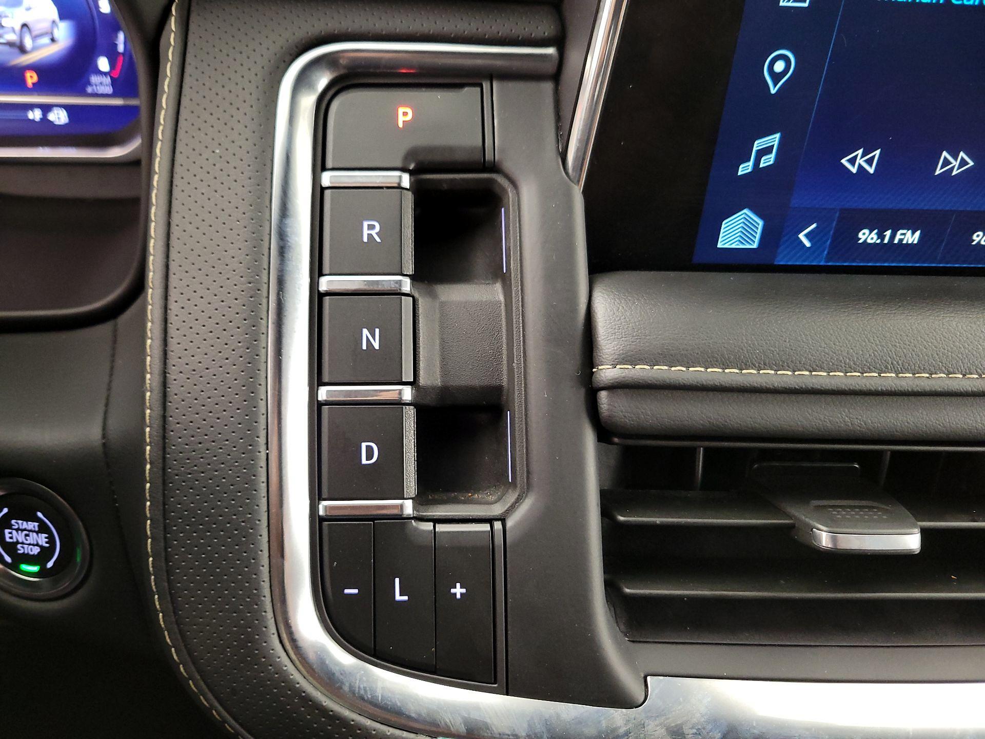 Thumbnail: 2023 Chevrolet Suburban - 17