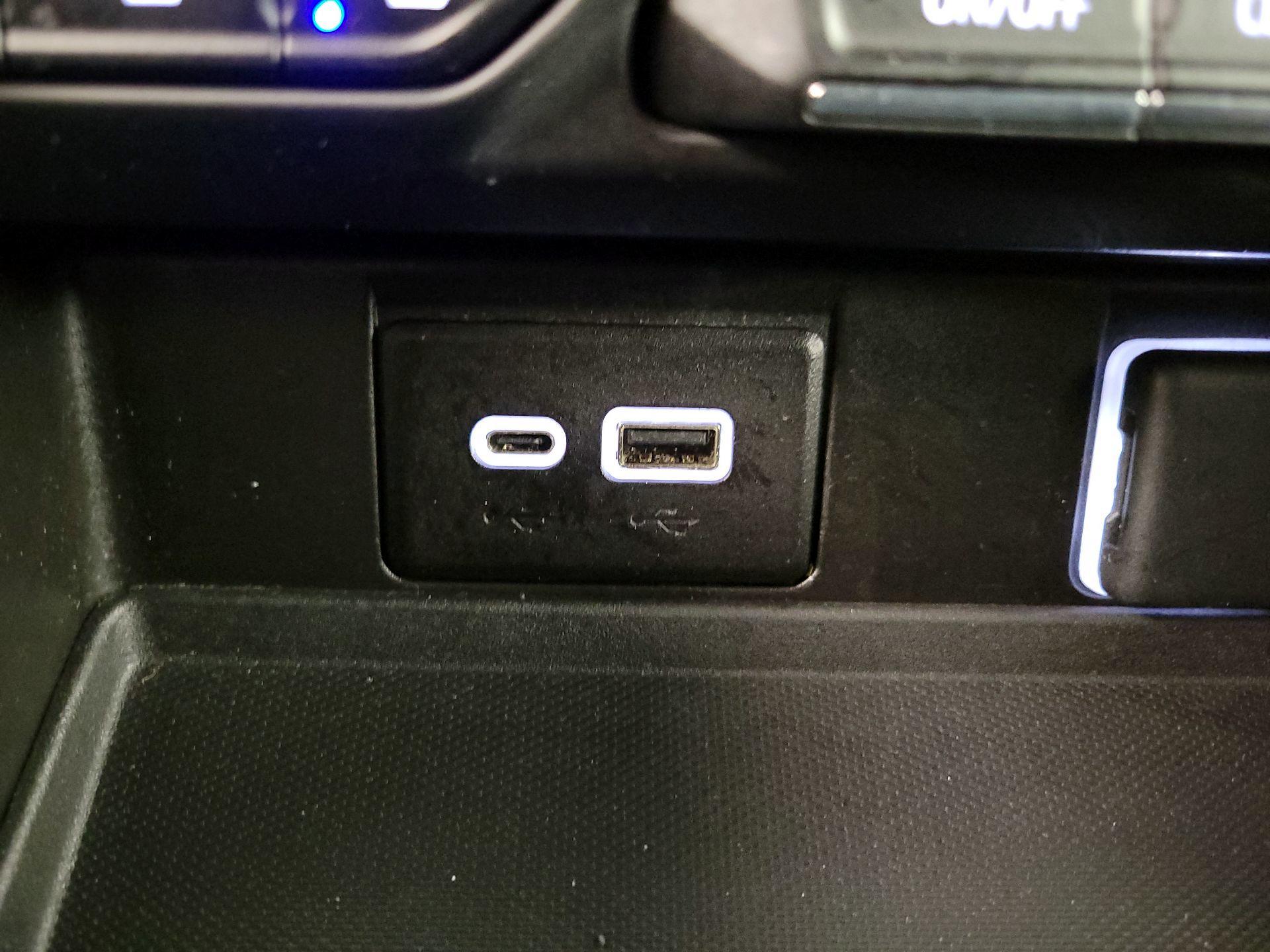 Thumbnail: 2023 Chevrolet Suburban - 18