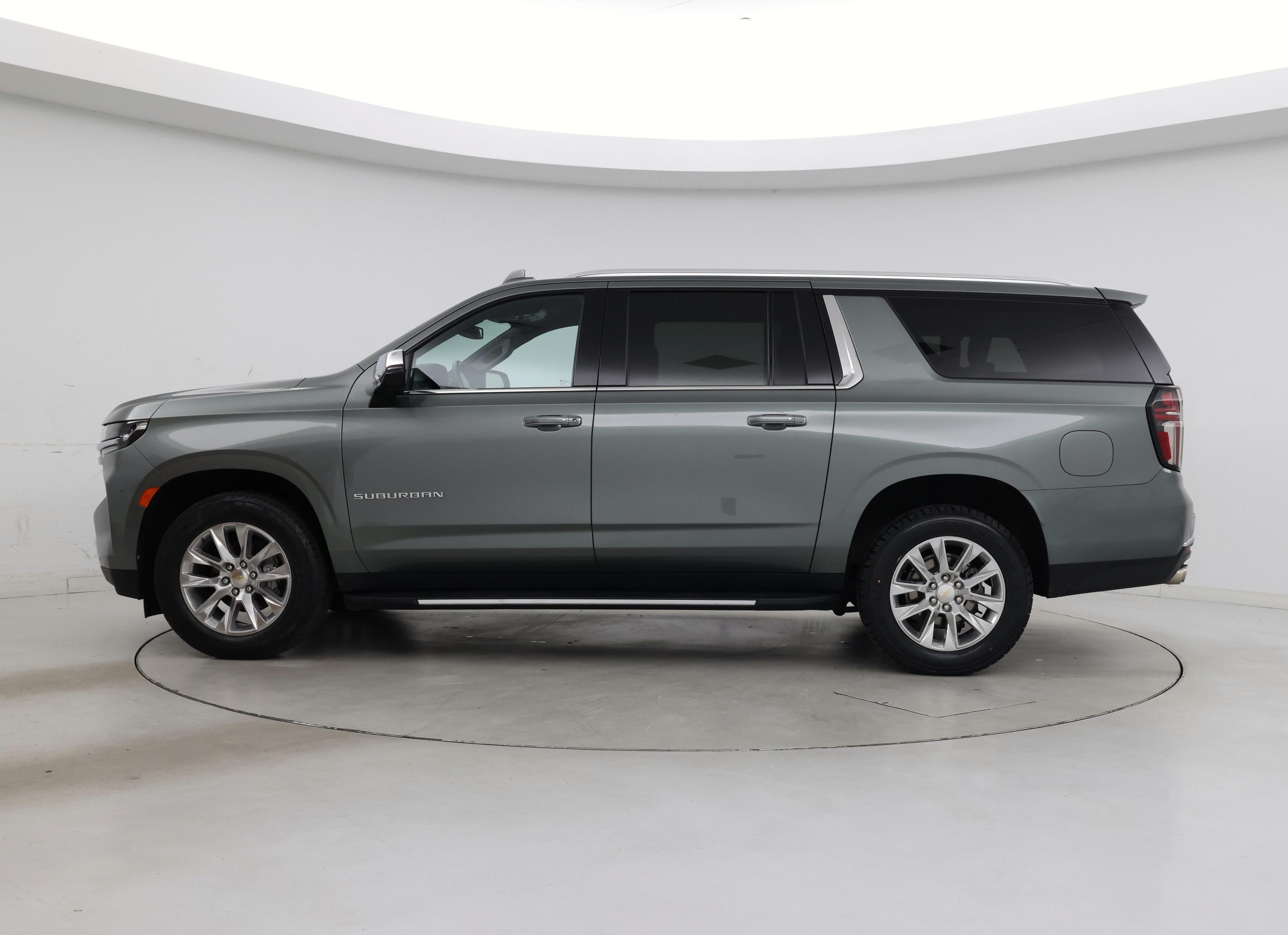 Thumbnail: 2023 Chevrolet Suburban - 3