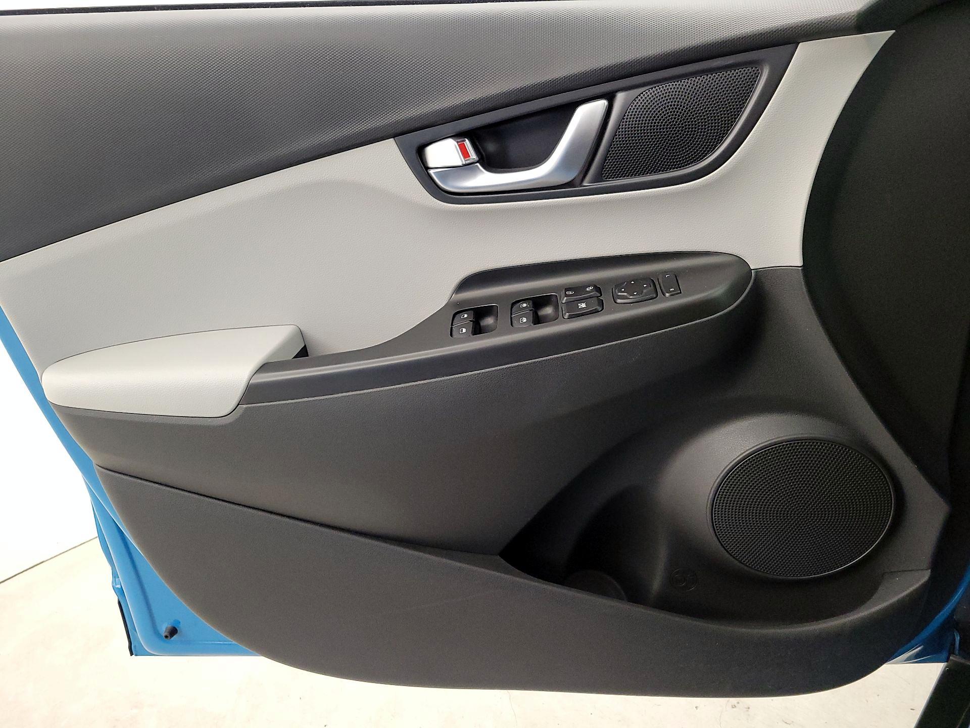 Thumbnail: 2022 Hyundai Kona - 12