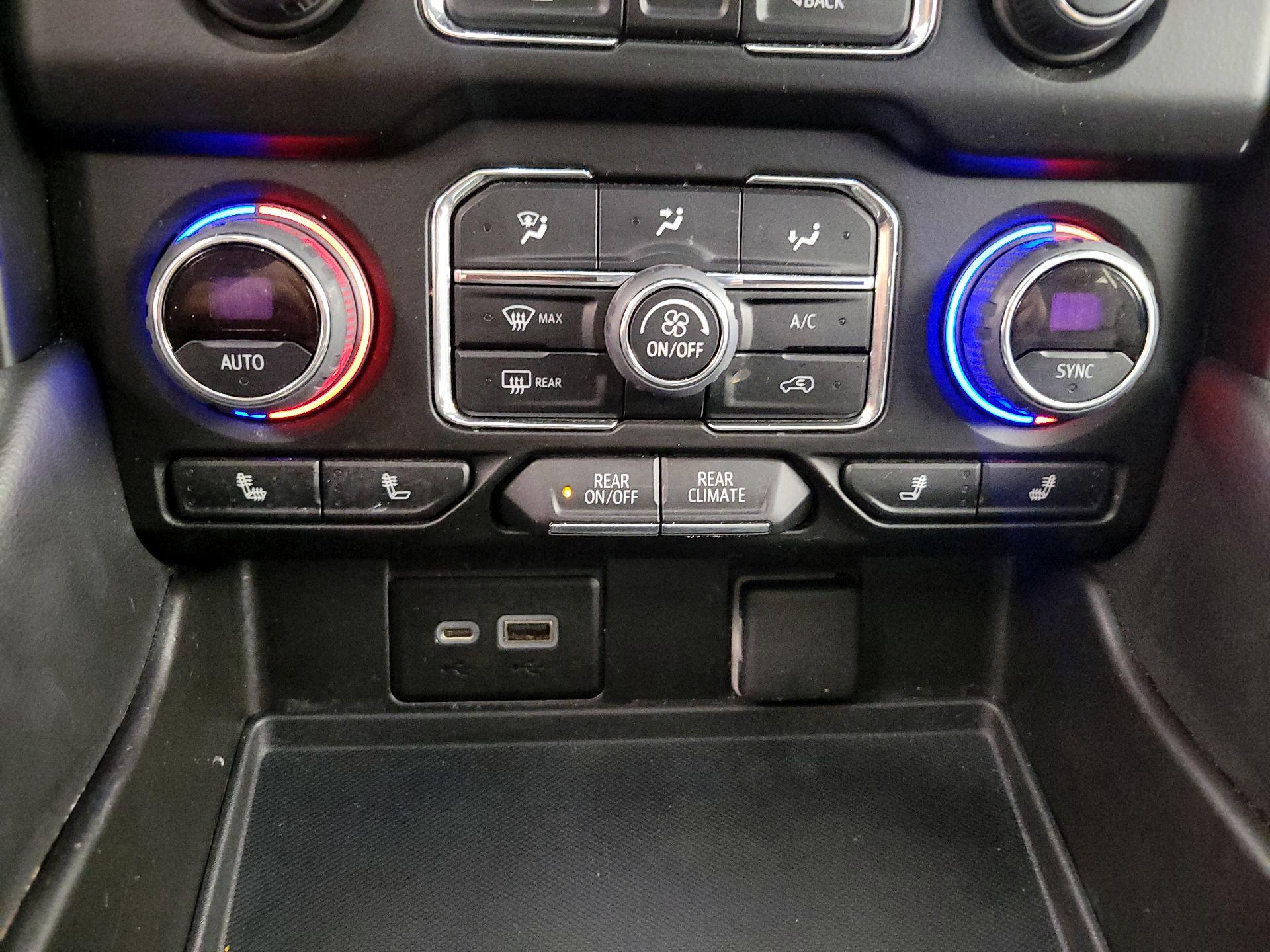 Thumbnail: 2022 Chevrolet Tahoe - 16