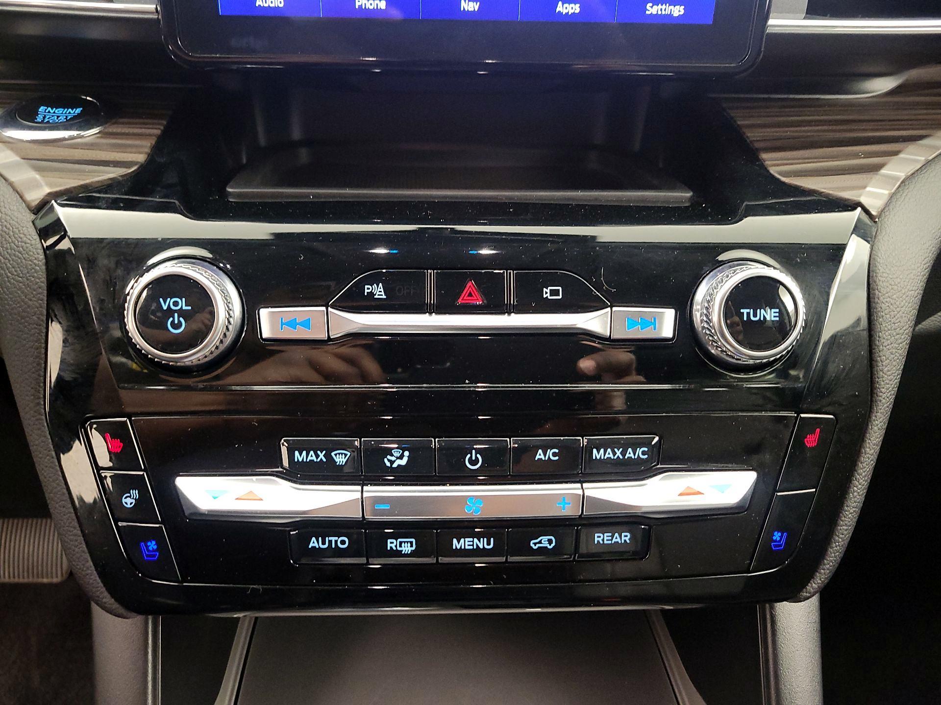 Thumbnail: 2023 Ford Explorer - 17