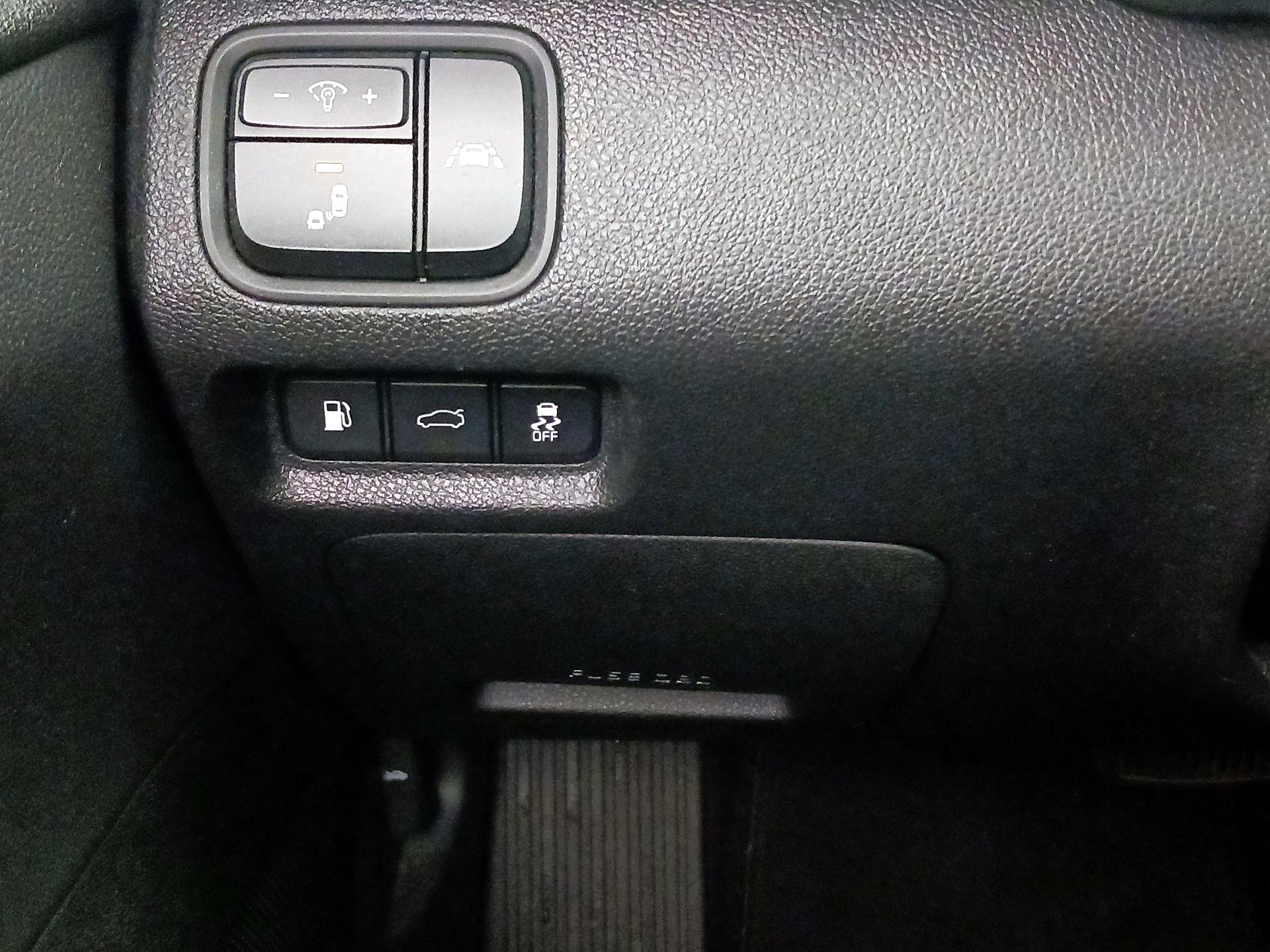 Thumbnail: 2020 Kia Optima - 13