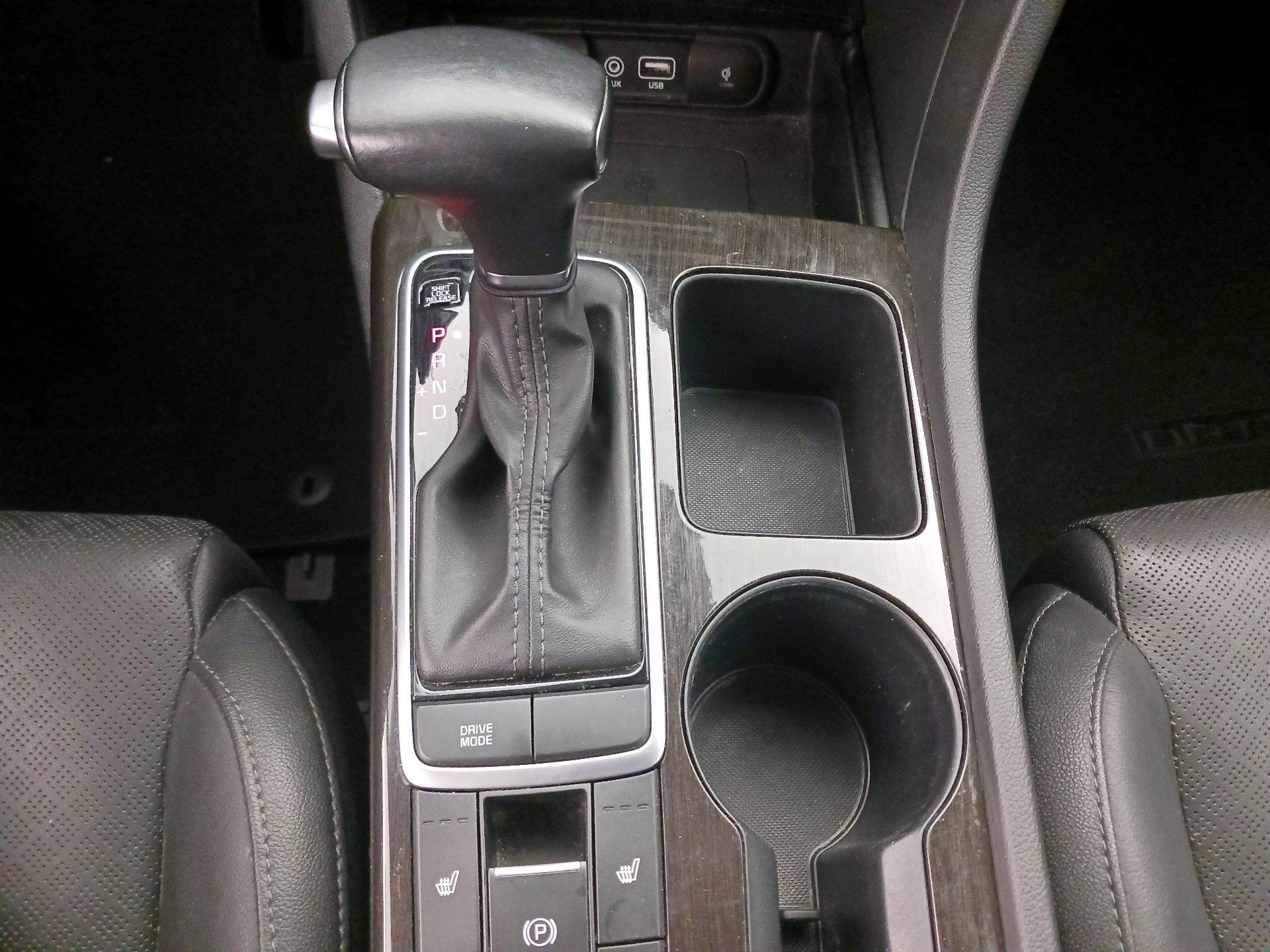 Thumbnail: 2020 Kia Optima - 17