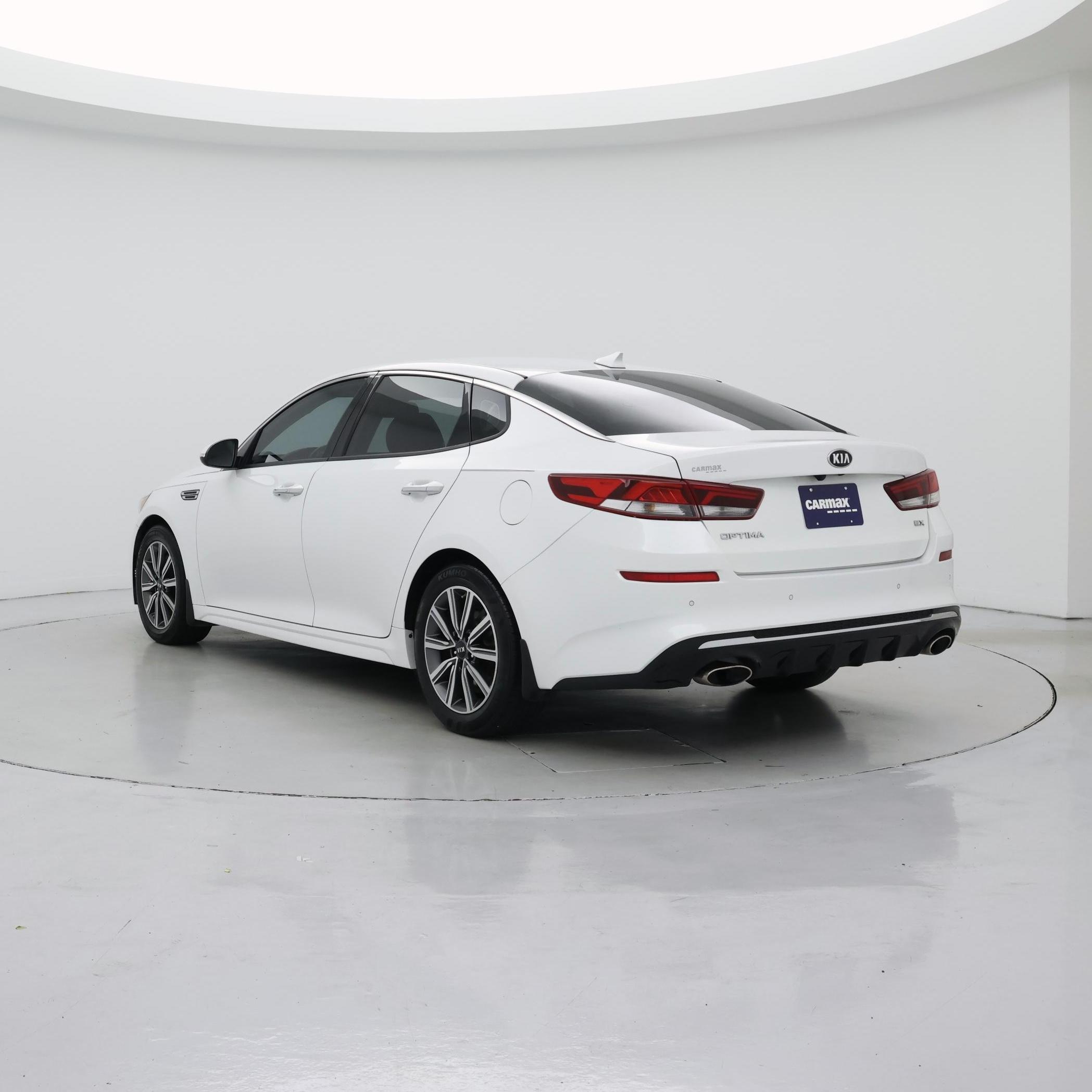 Thumbnail: 2020 Kia Optima - 2