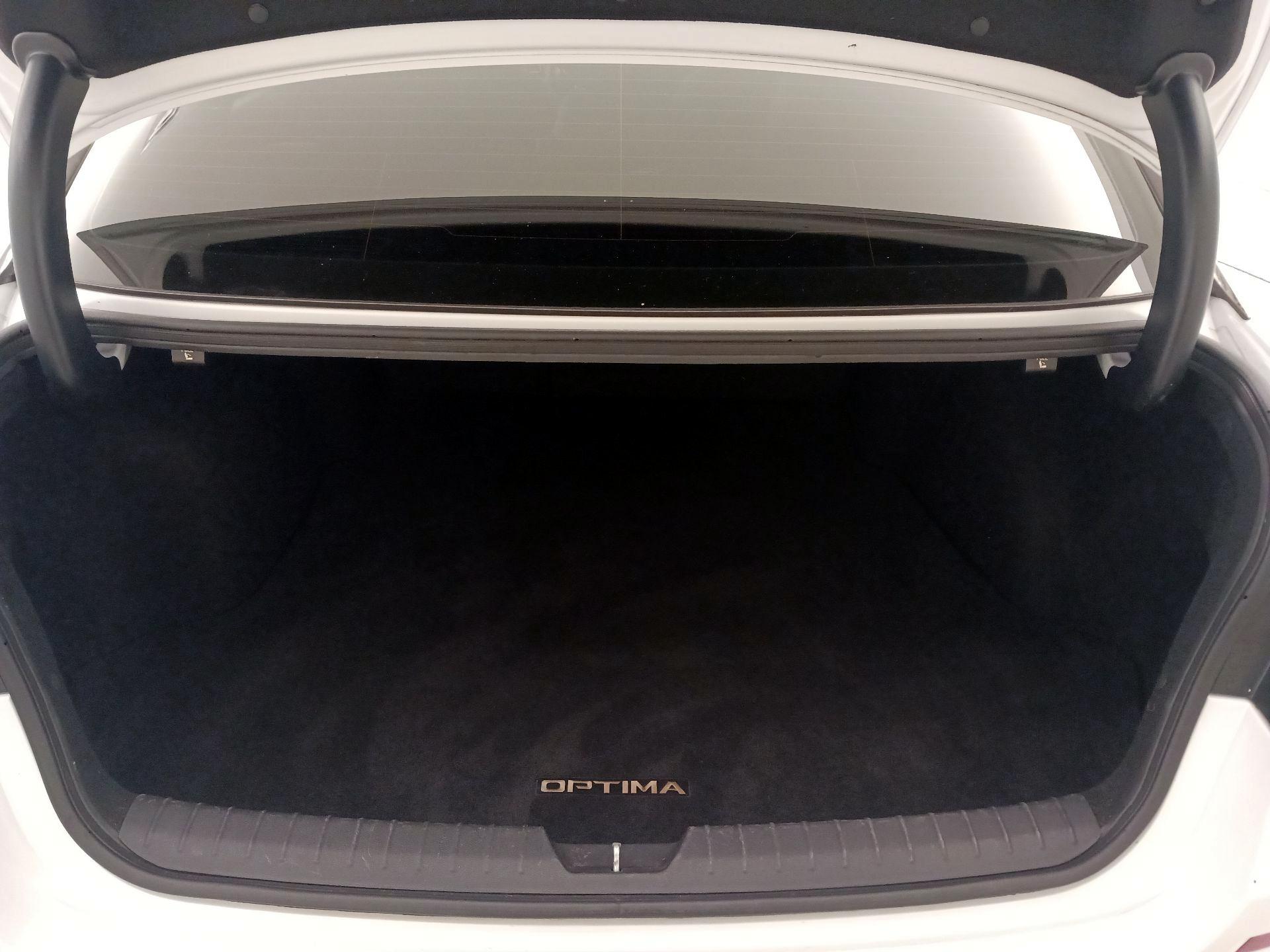 Thumbnail: 2020 Kia Optima - 20