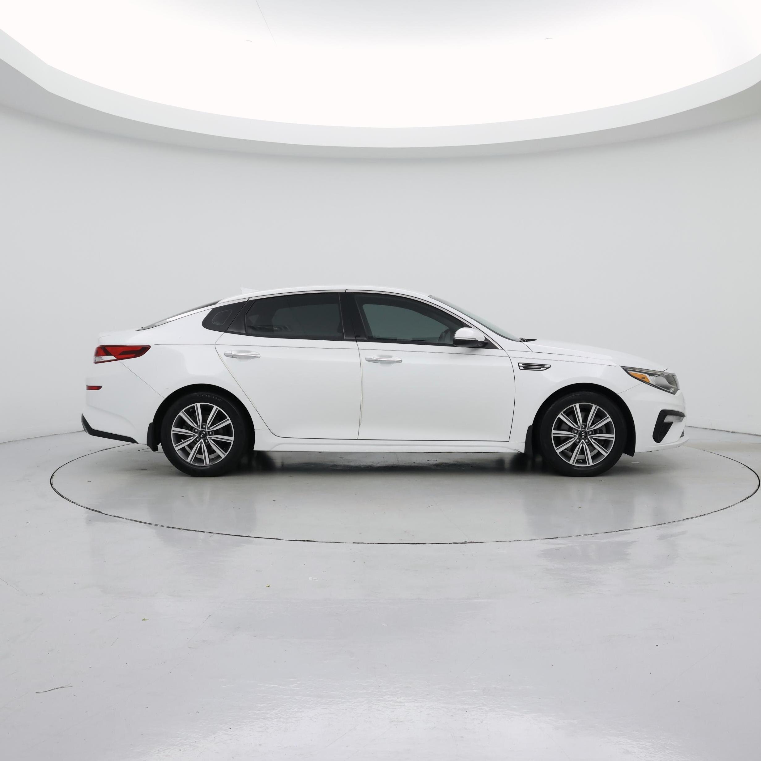 Thumbnail: 2020 Kia Optima - 7