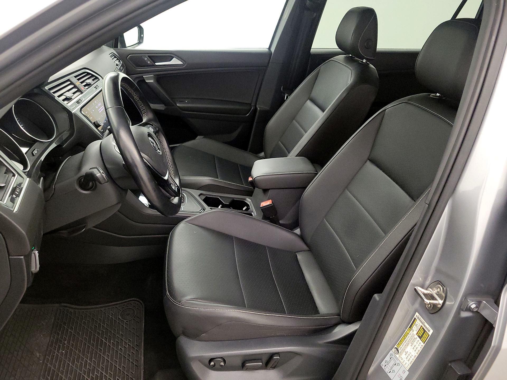 Thumbnail: 2021 Volkswagen Tiguan - 11