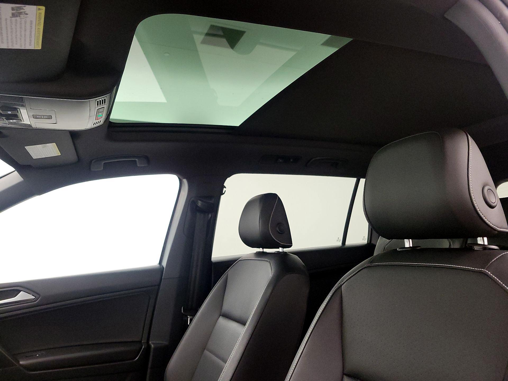 Thumbnail: 2021 Volkswagen Tiguan - 19