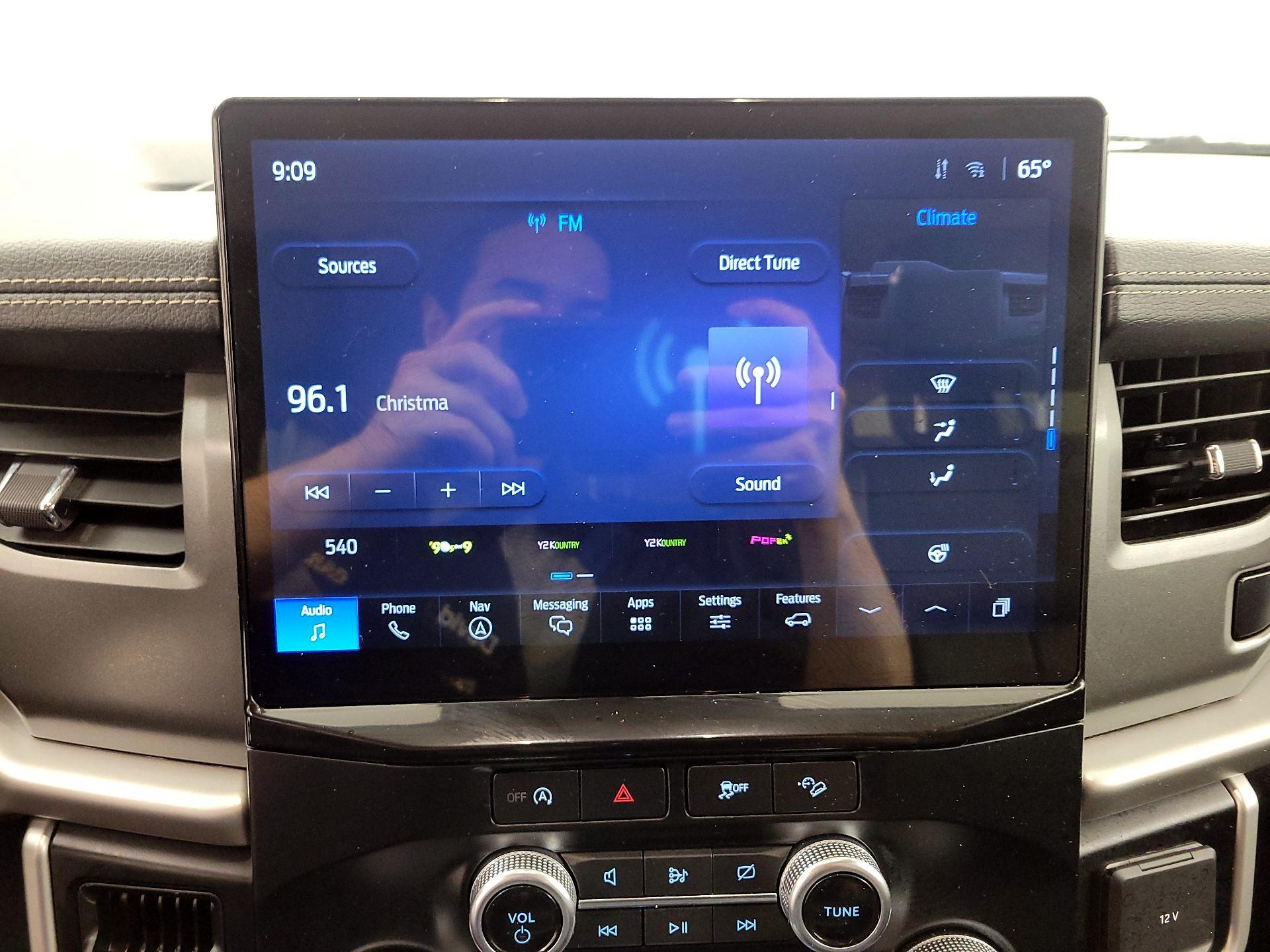 Thumbnail: 2024 Ford Expedition - 16