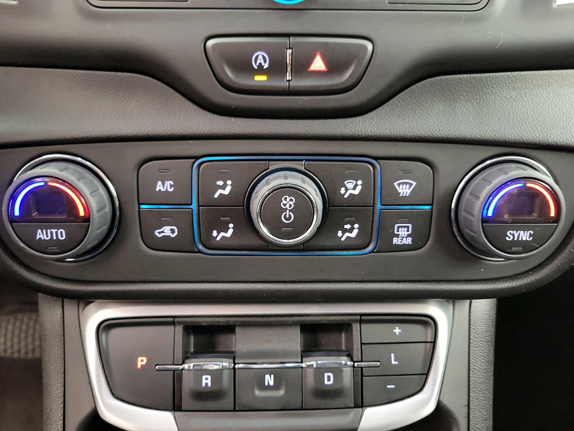 Thumbnail: 2022 GMC Terrain - 16