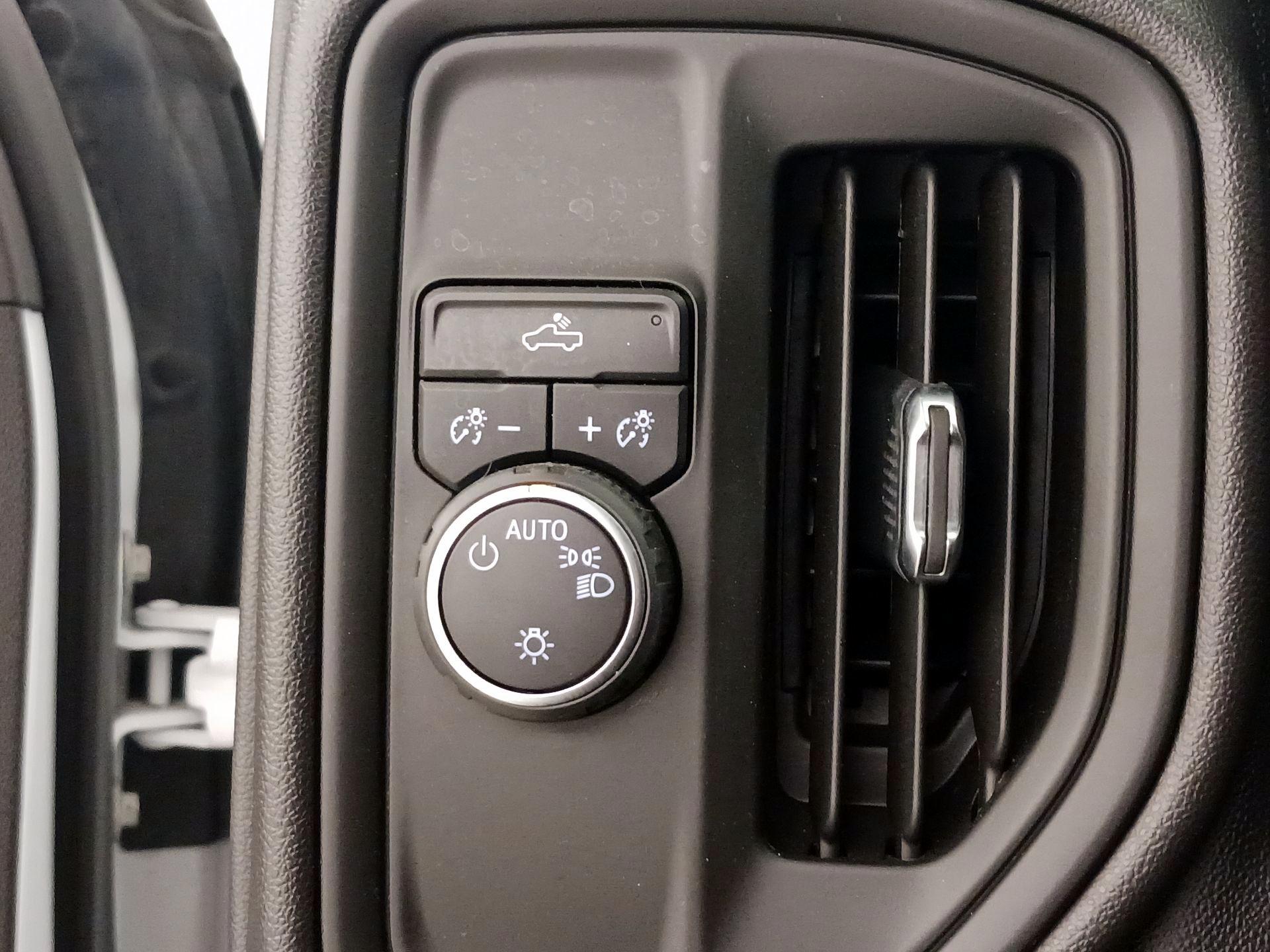 Thumbnail: 2021 Chevrolet Silverado 1500 - 13