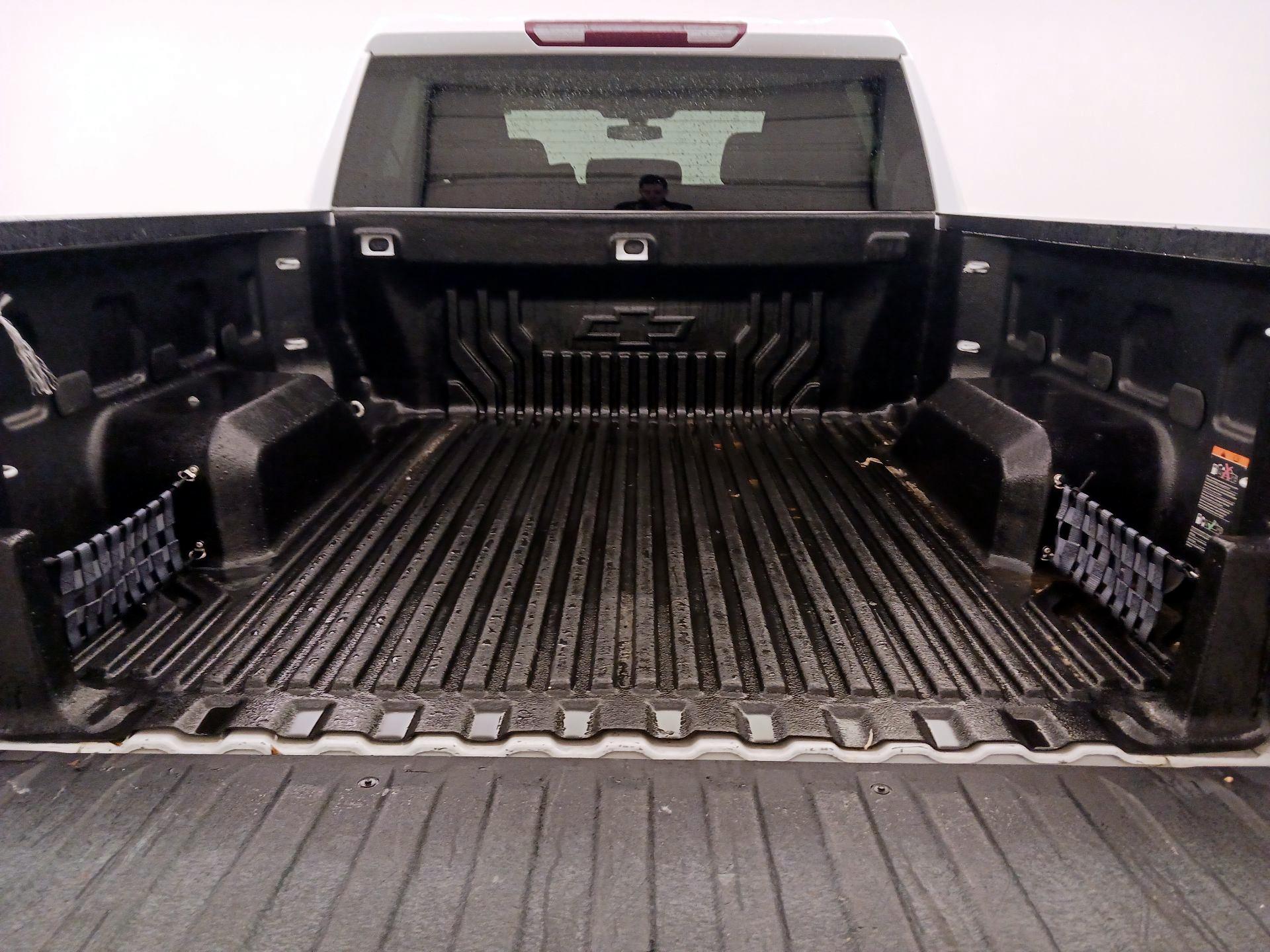 Thumbnail: 2021 Chevrolet Silverado 1500 - 20