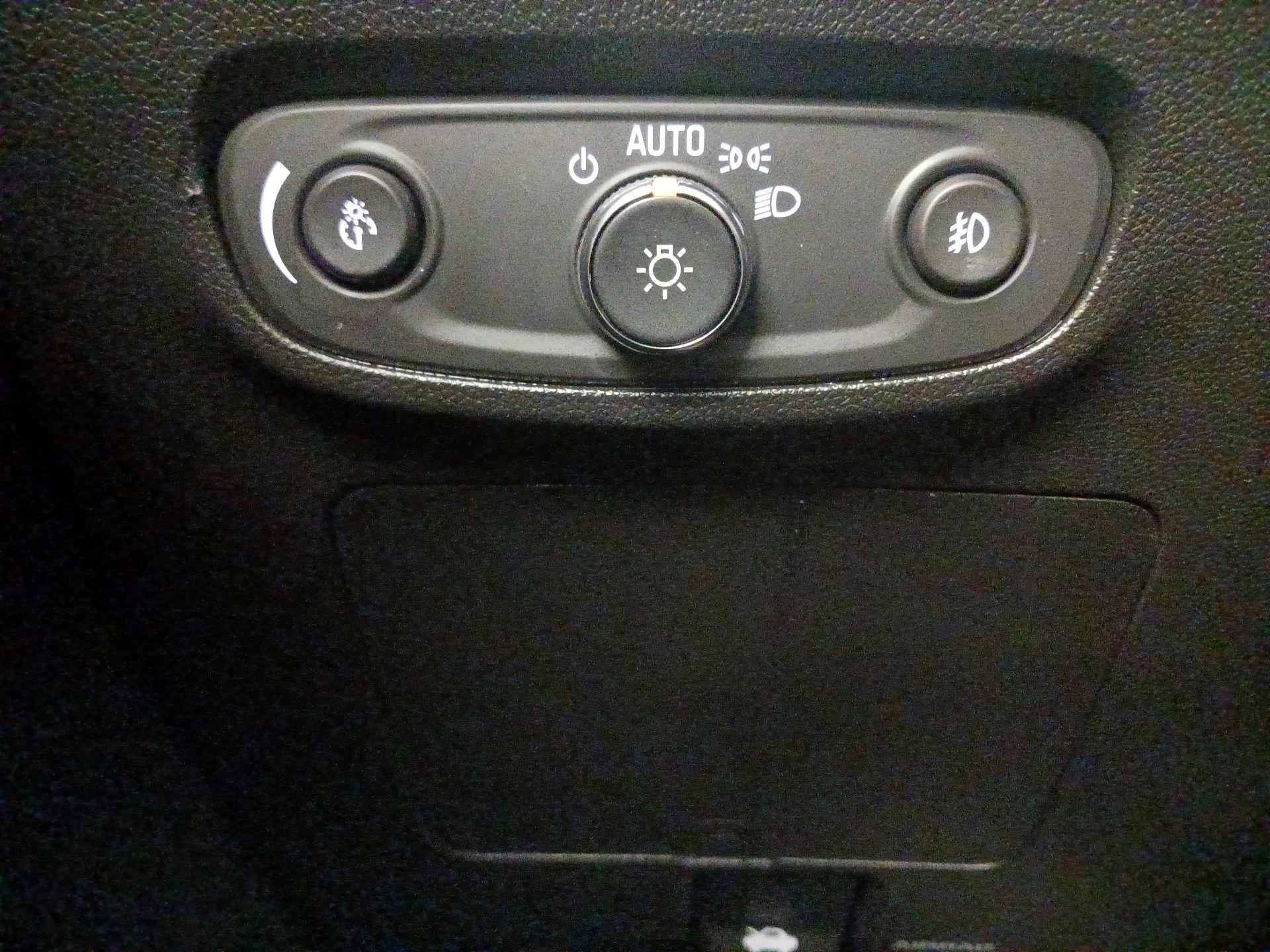 Thumbnail: 2023 Buick Encore GX - 13