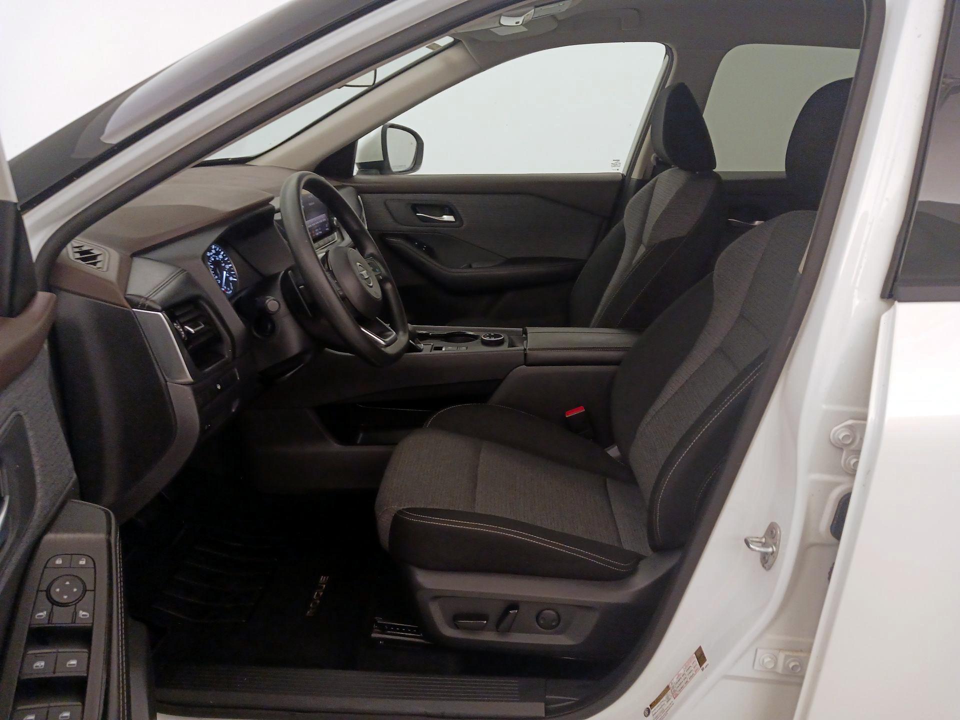 Thumbnail: 2021 Nissan Rogue - 11