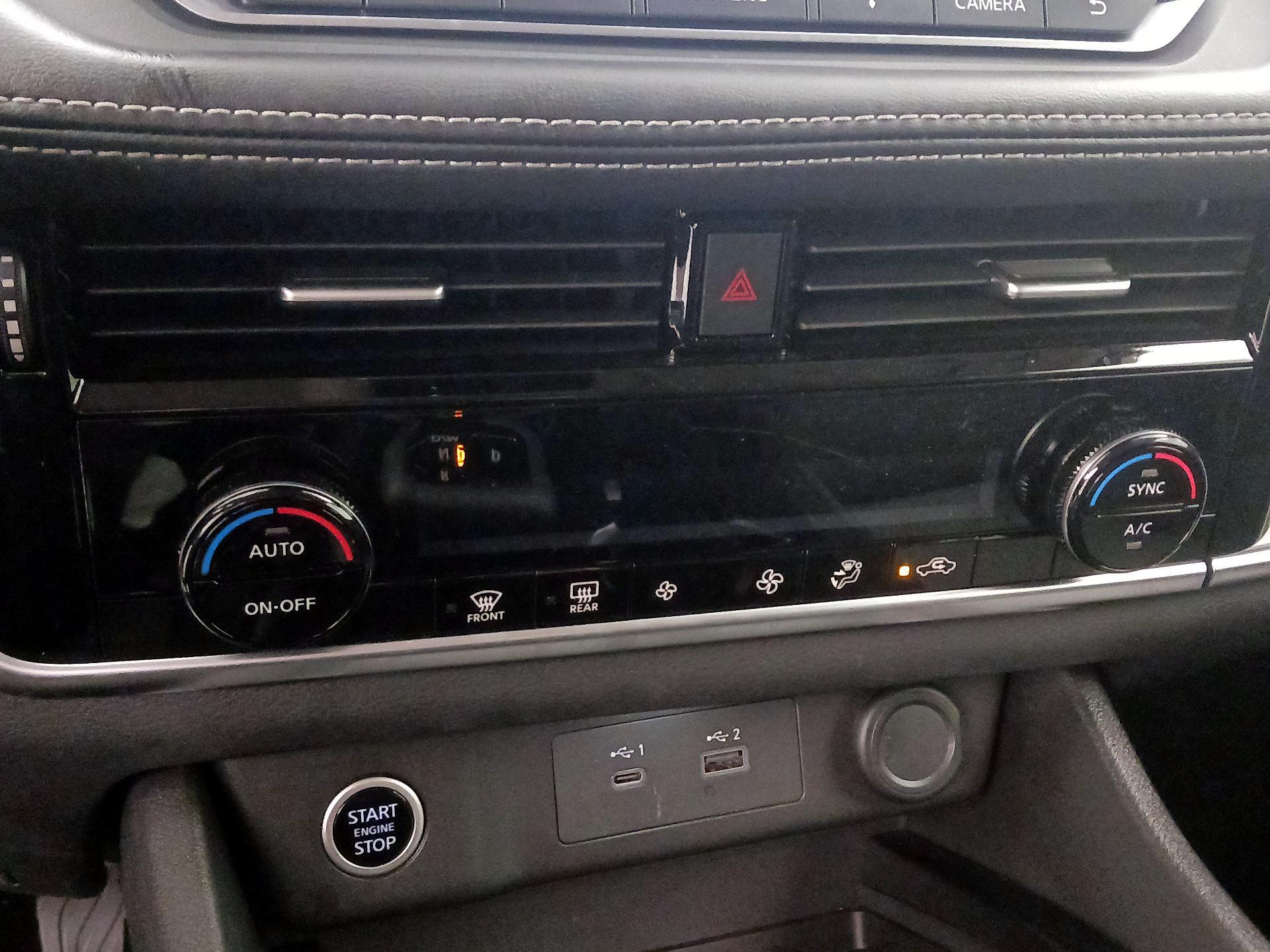 Thumbnail: 2021 Nissan Rogue - 16