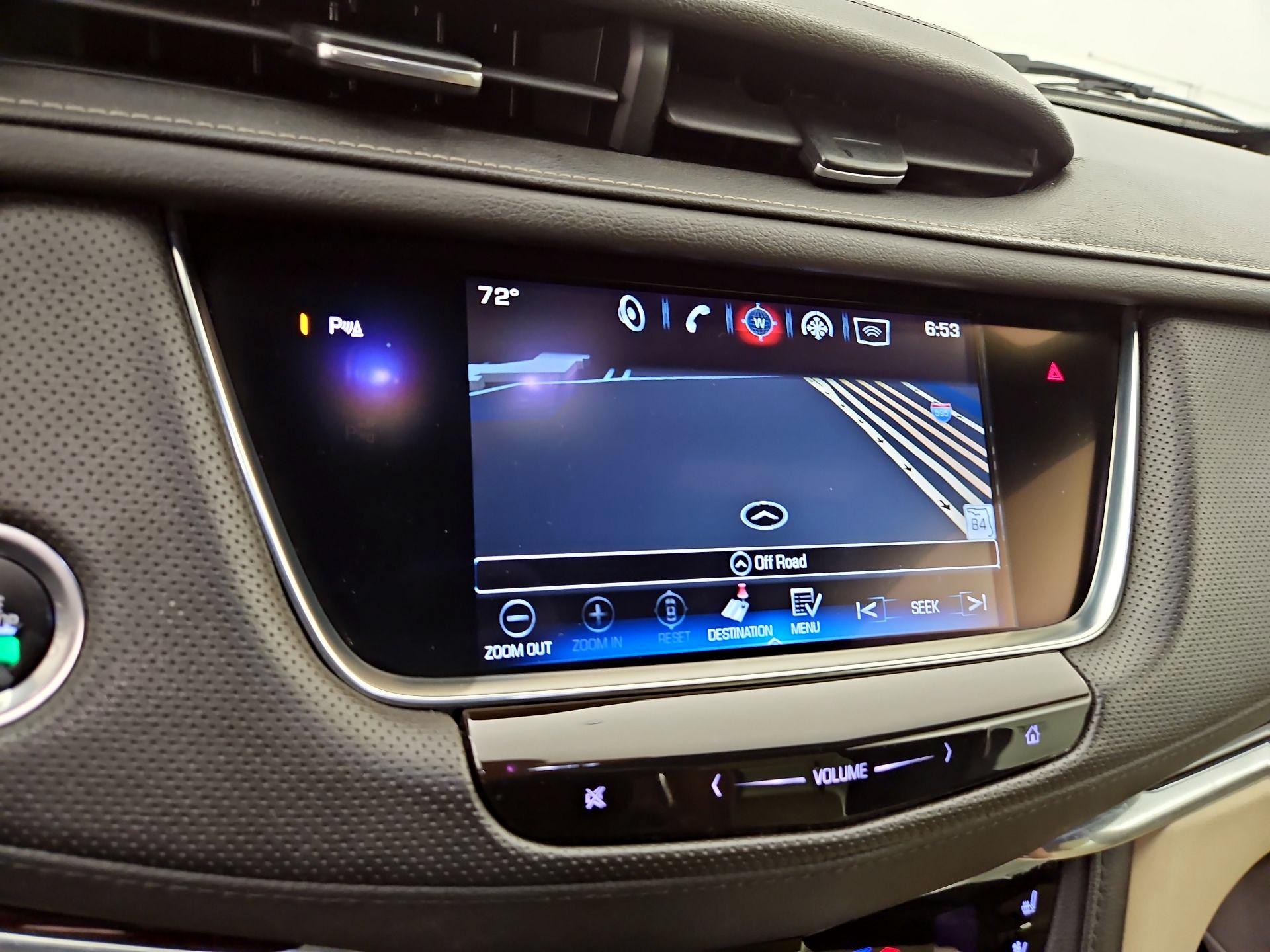 Thumbnail: 2017 Cadillac XT5 - 14