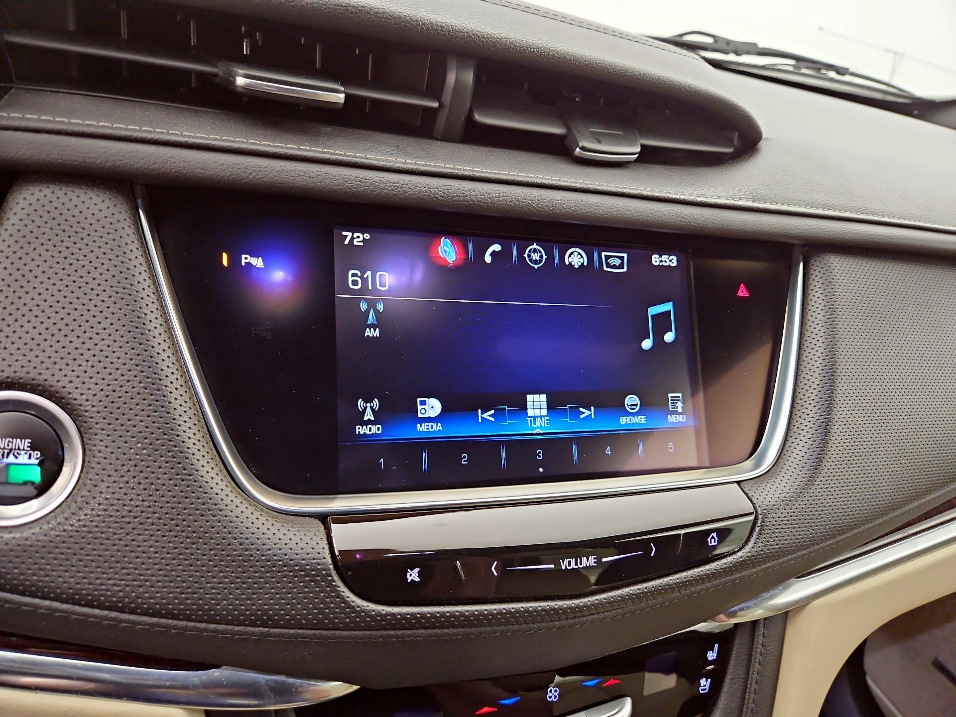 Thumbnail: 2017 Cadillac XT5 - 16