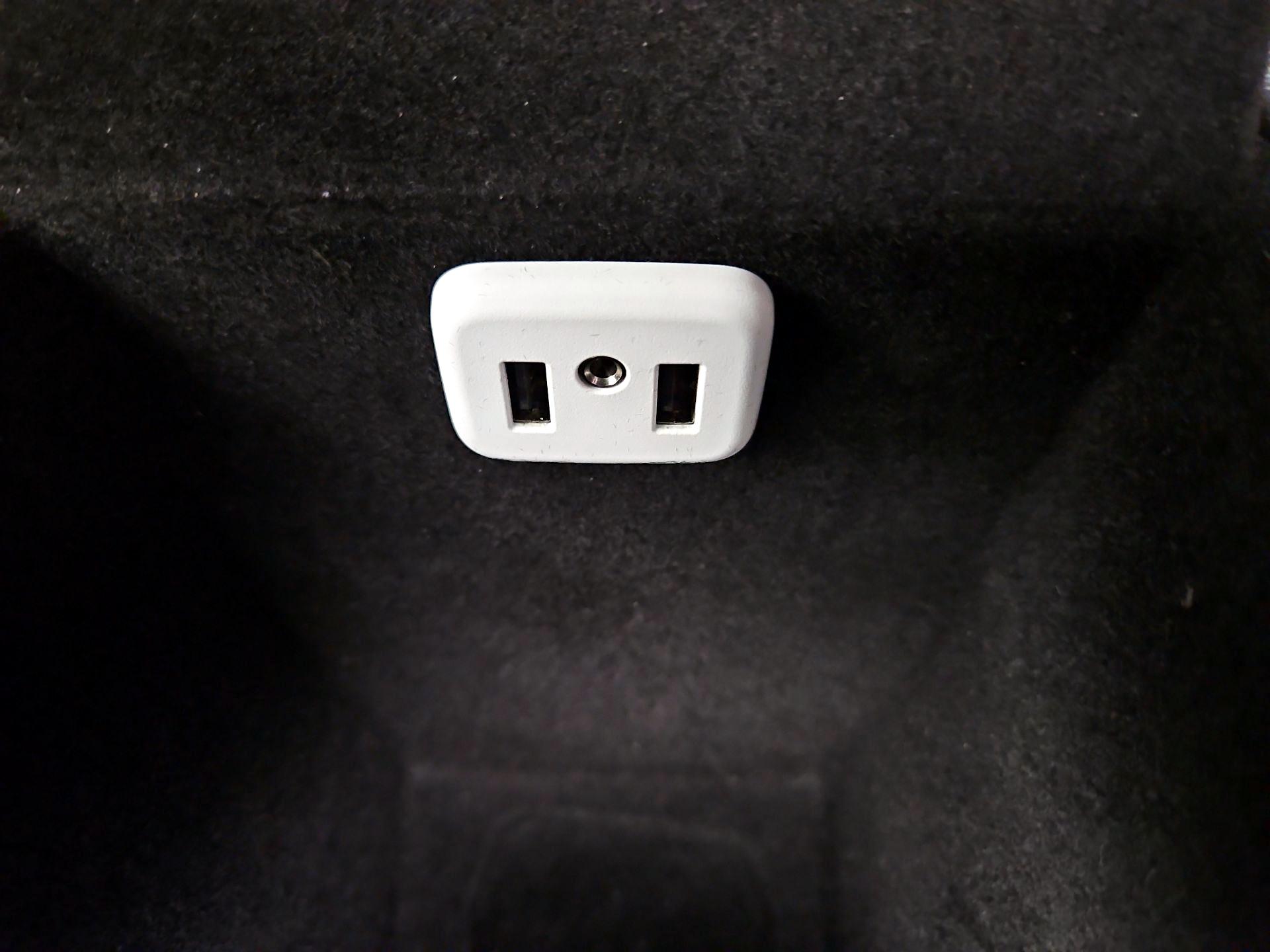 Thumbnail: 2017 Cadillac XT5 - 19