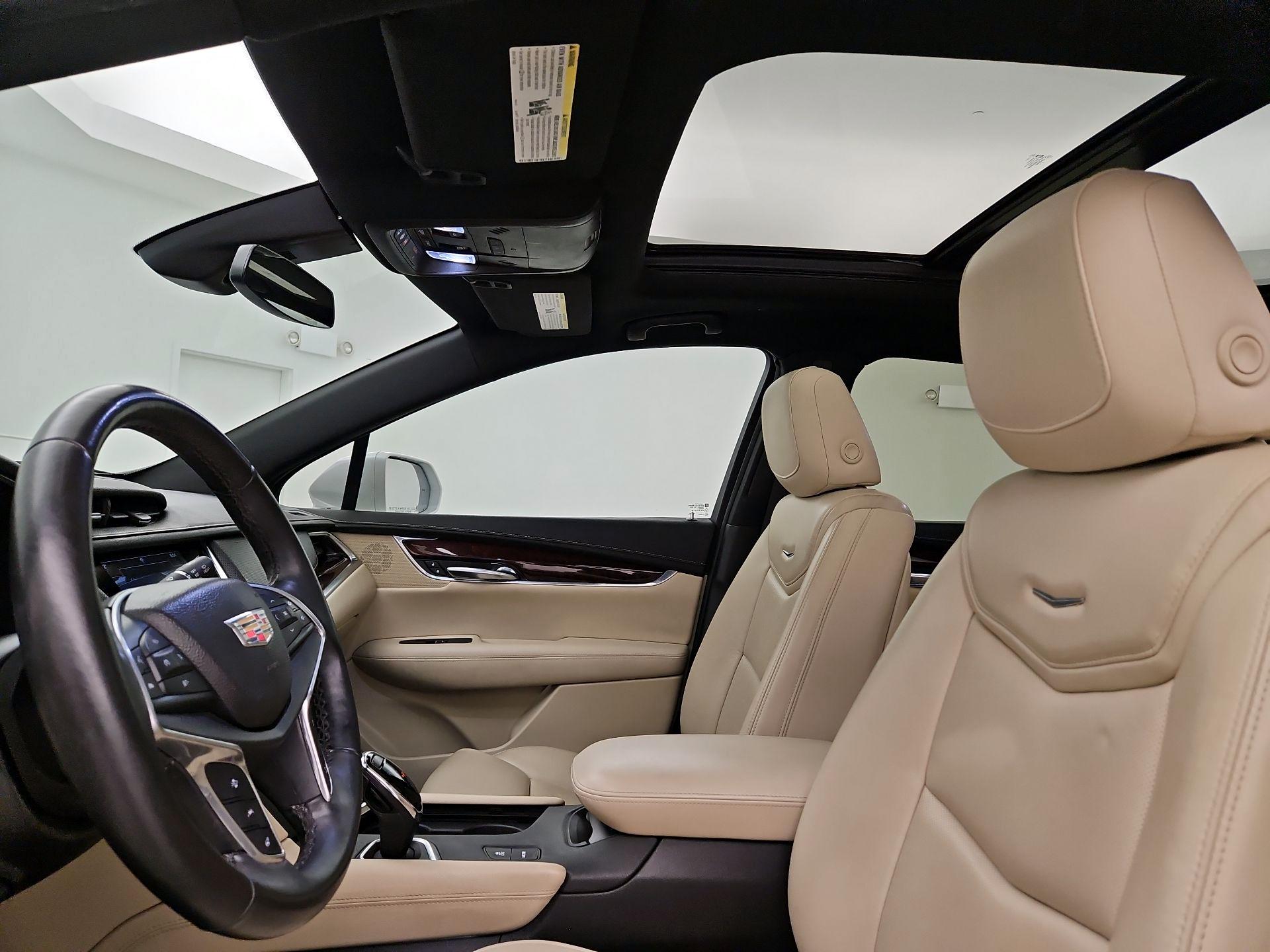 Thumbnail: 2017 Cadillac XT5 - 20