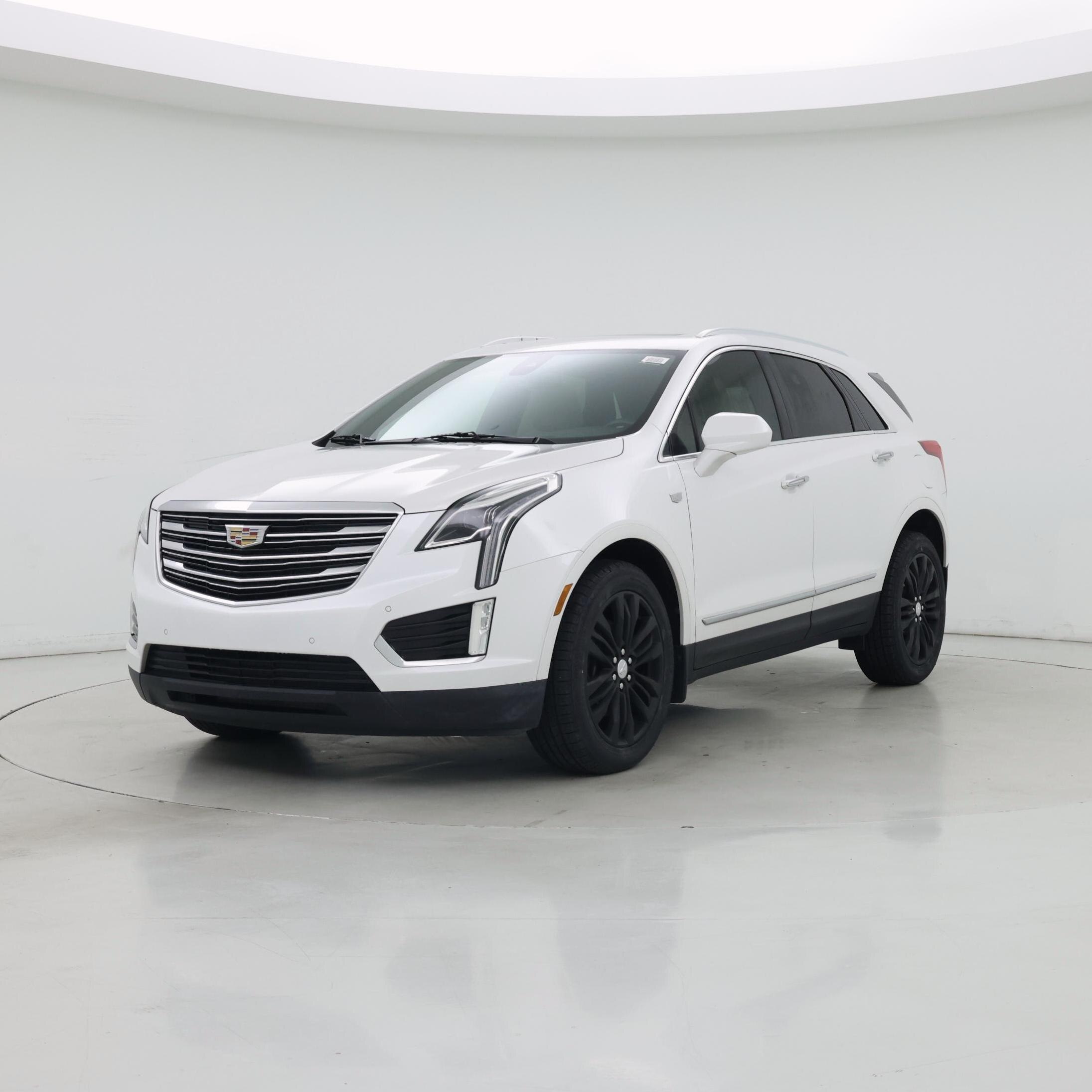 Thumbnail: 2017 Cadillac XT5 - 4
