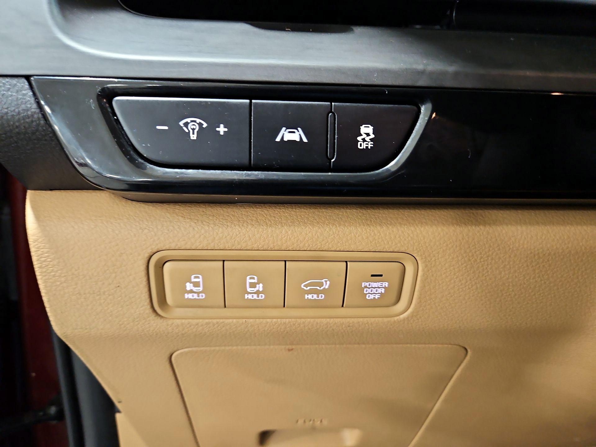 Thumbnail: 2022 Kia Carnival - 13