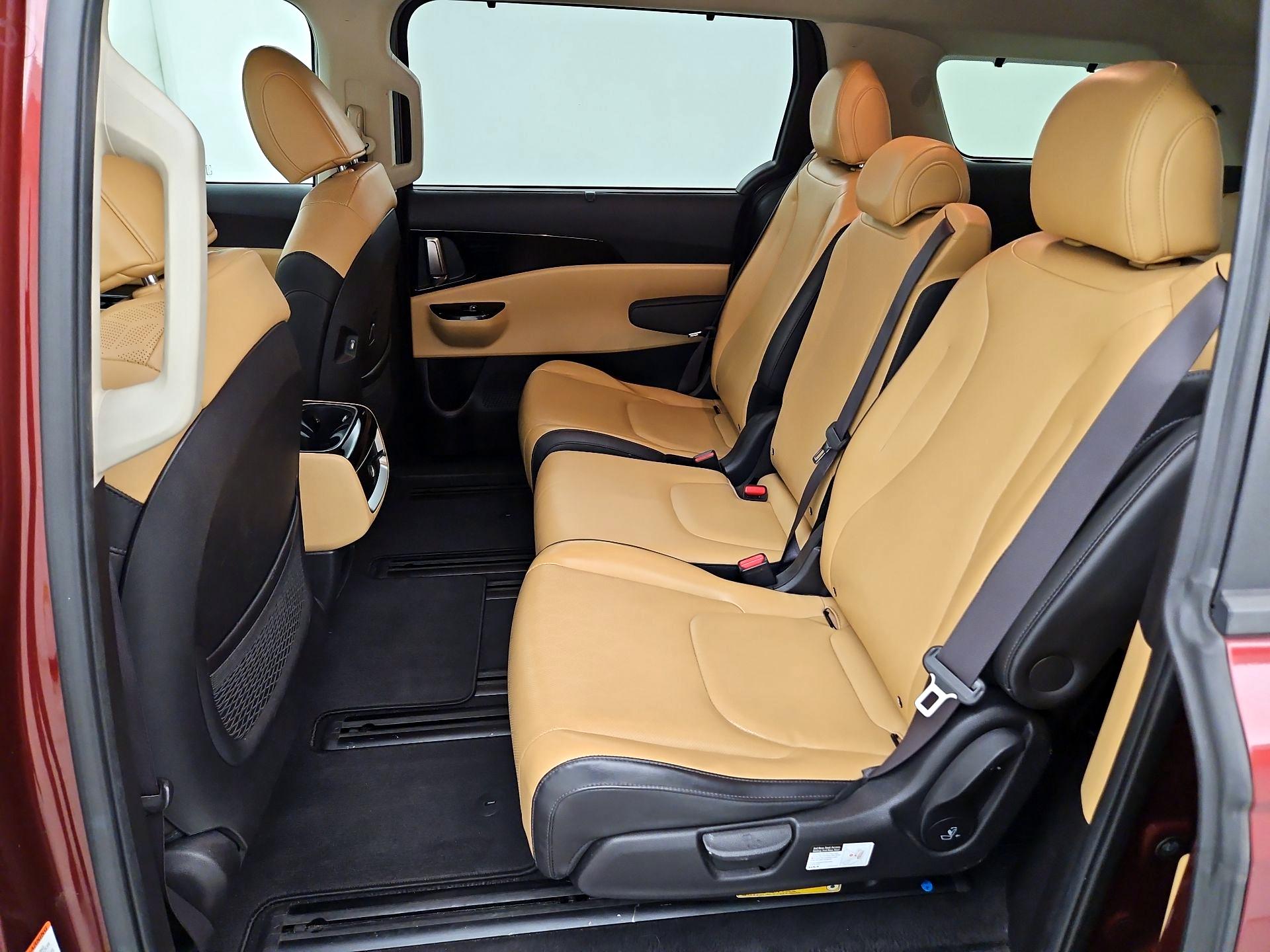 Thumbnail: 2022 Kia Carnival - 20