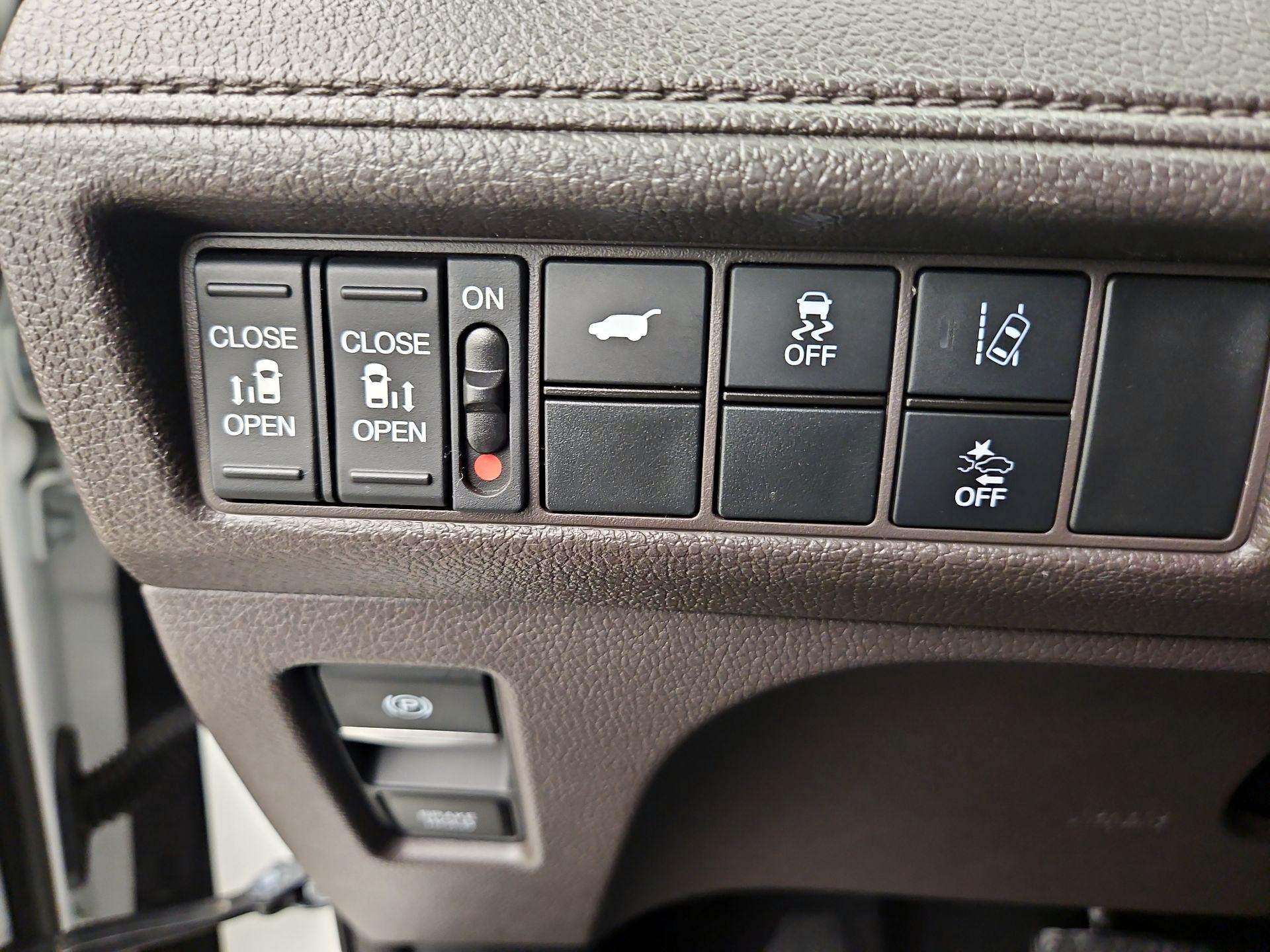 Thumbnail: 2020 Honda Odyssey - 13