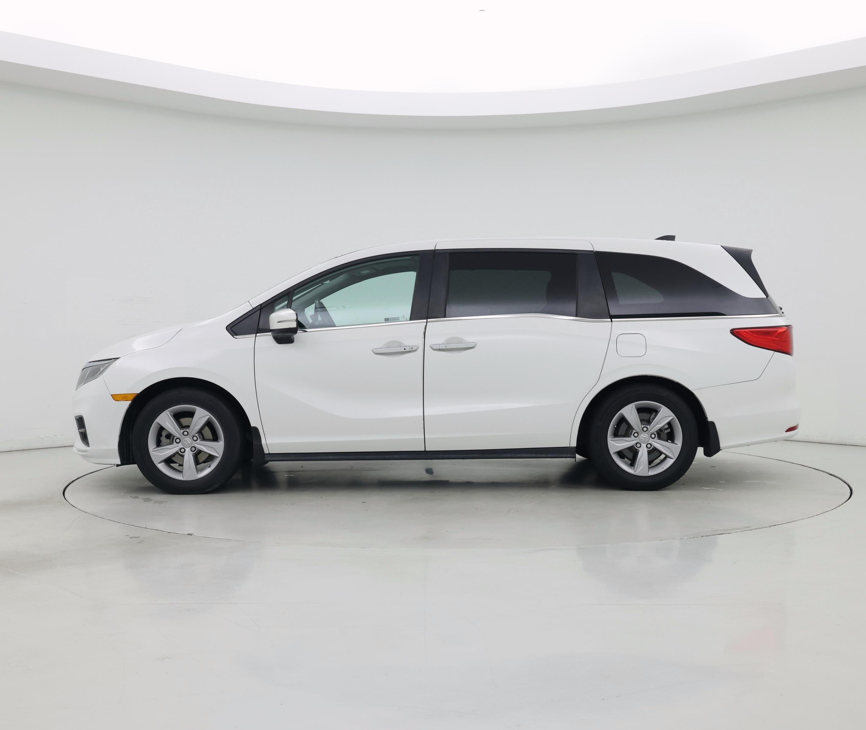 Thumbnail: 2020 Honda Odyssey - 3