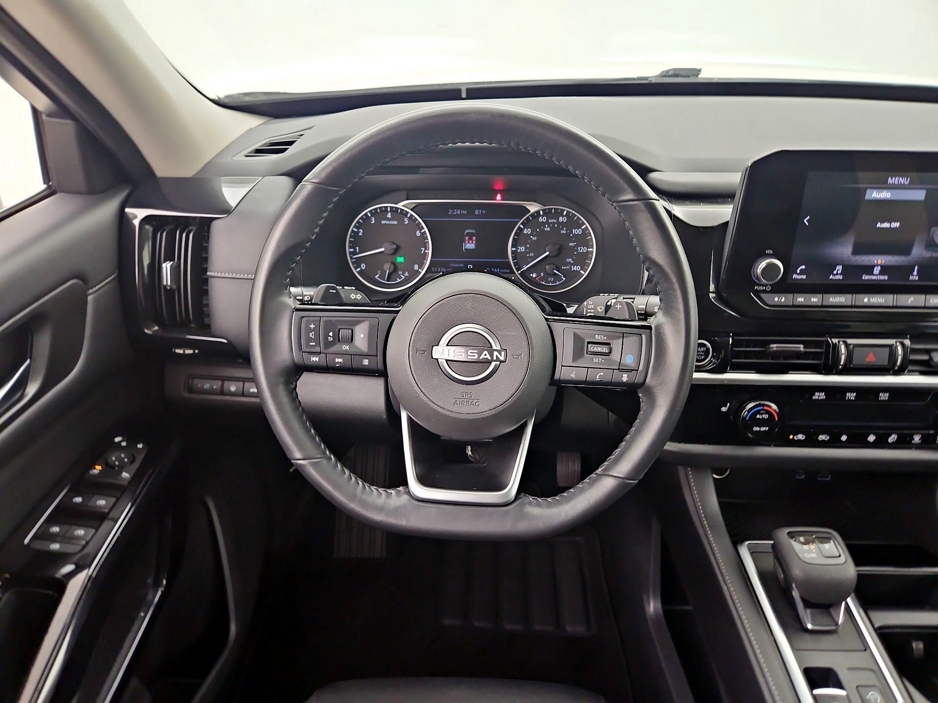 Thumbnail: 2022 Nissan Pathfinder - 10