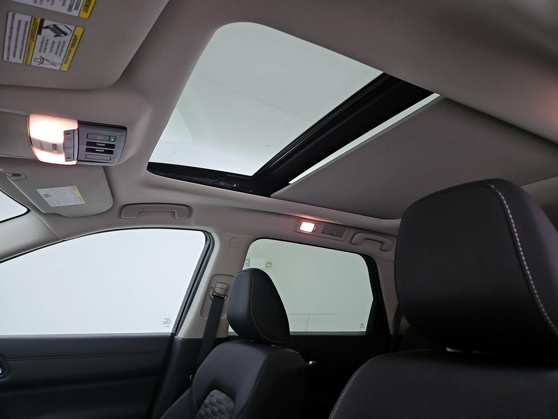 Thumbnail: 2022 Nissan Pathfinder - 19