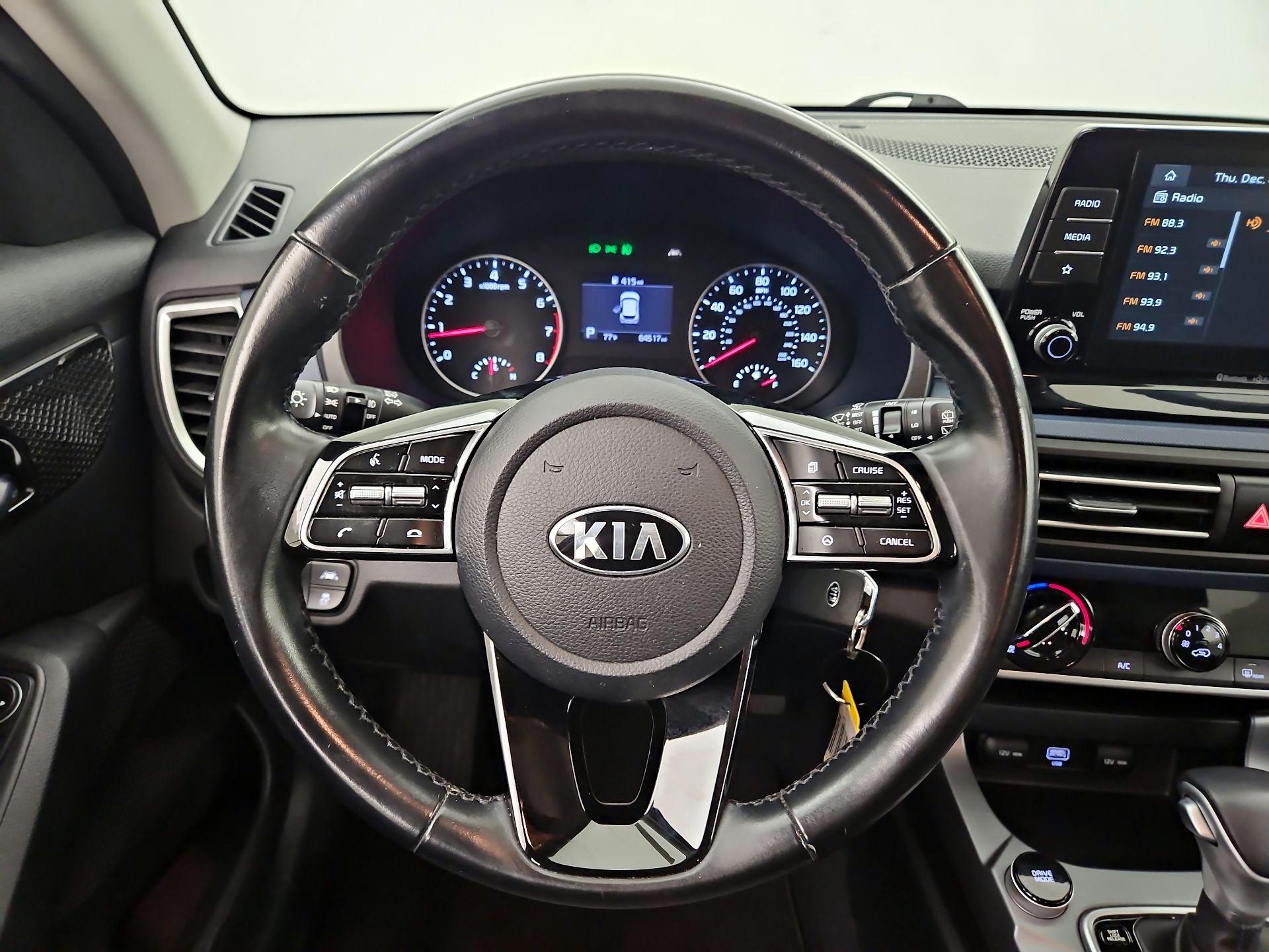 Thumbnail: 2021 Kia Seltos - 10