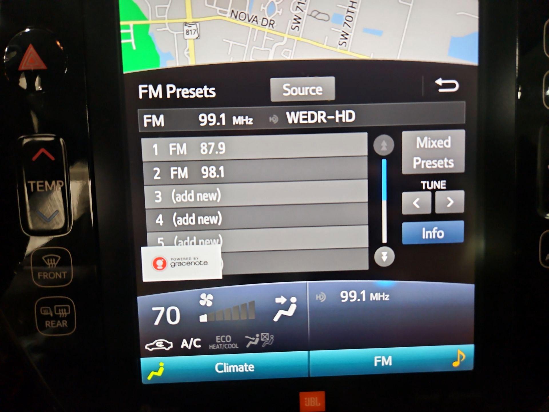 Thumbnail: 2017 Toyota Prius Prime - 16