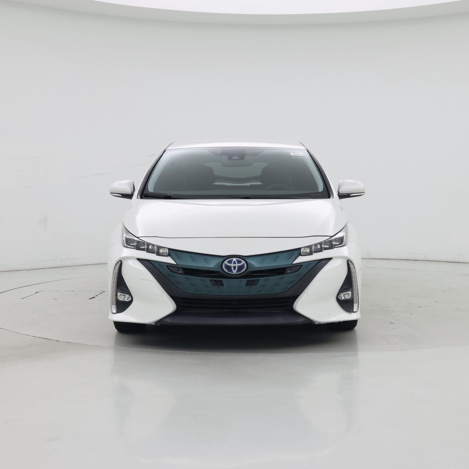 Thumbnail: 2017 Toyota Prius Prime - 5