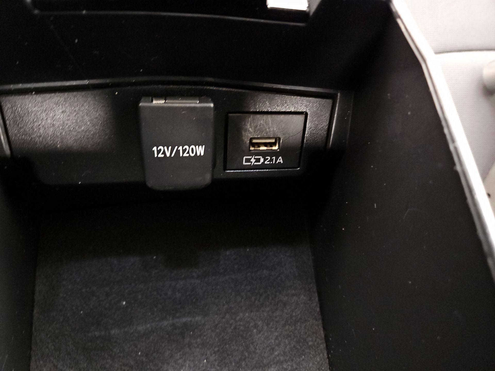 Thumbnail: 2021 Toyota Corolla - 18