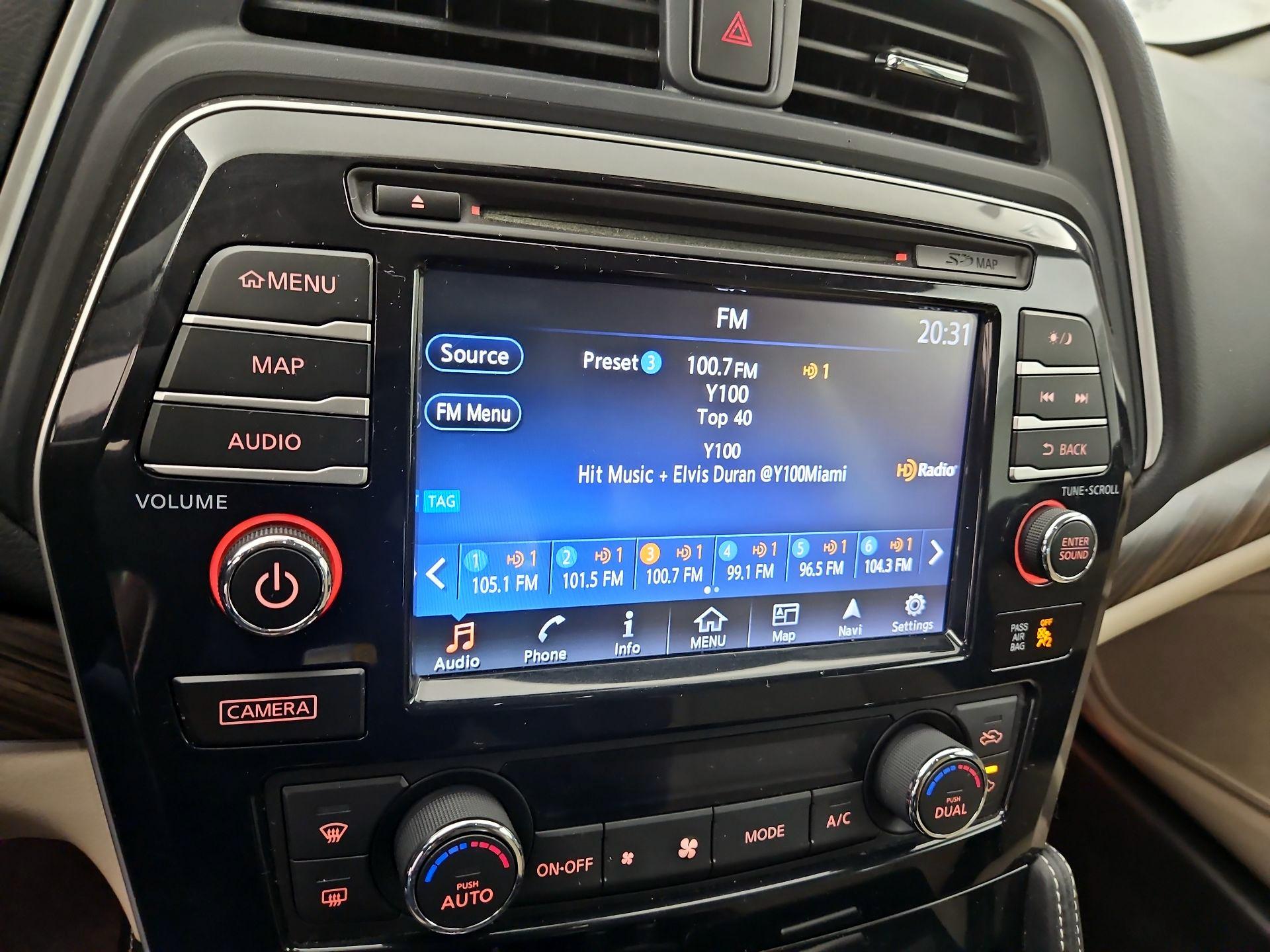 Thumbnail: 2017 Nissan Maxima - 15