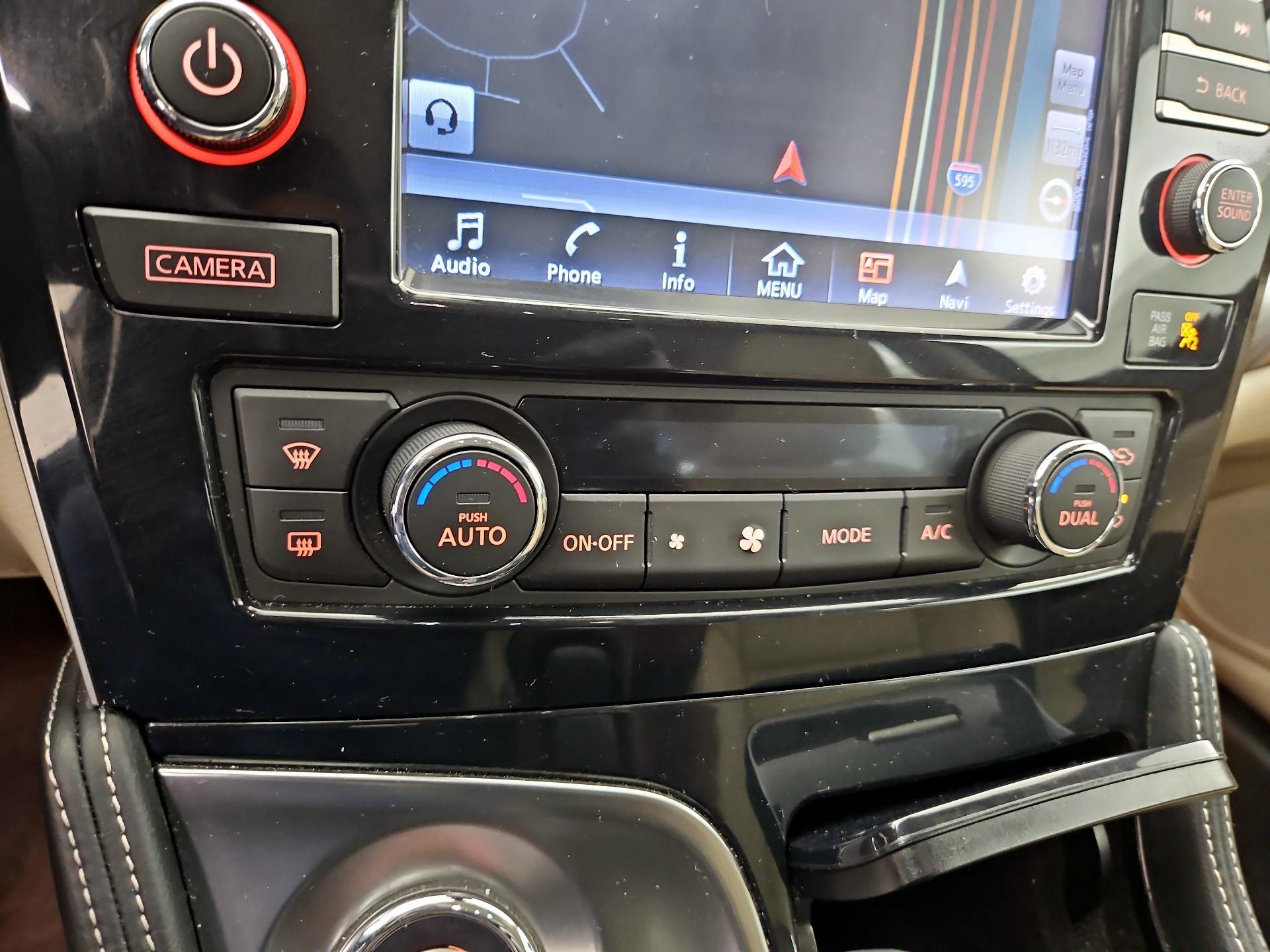 Thumbnail: 2017 Nissan Maxima - 16