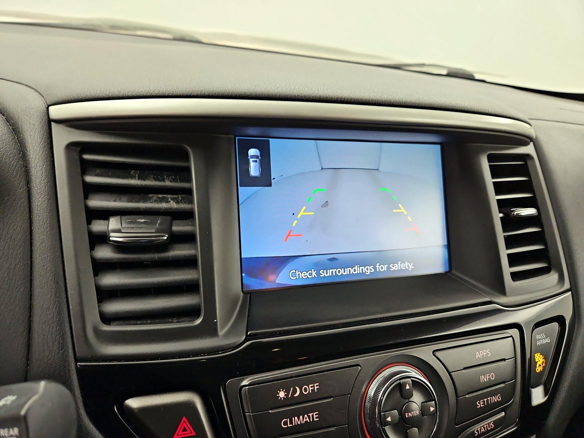 Thumbnail: 2019 Nissan Pathfinder - 14