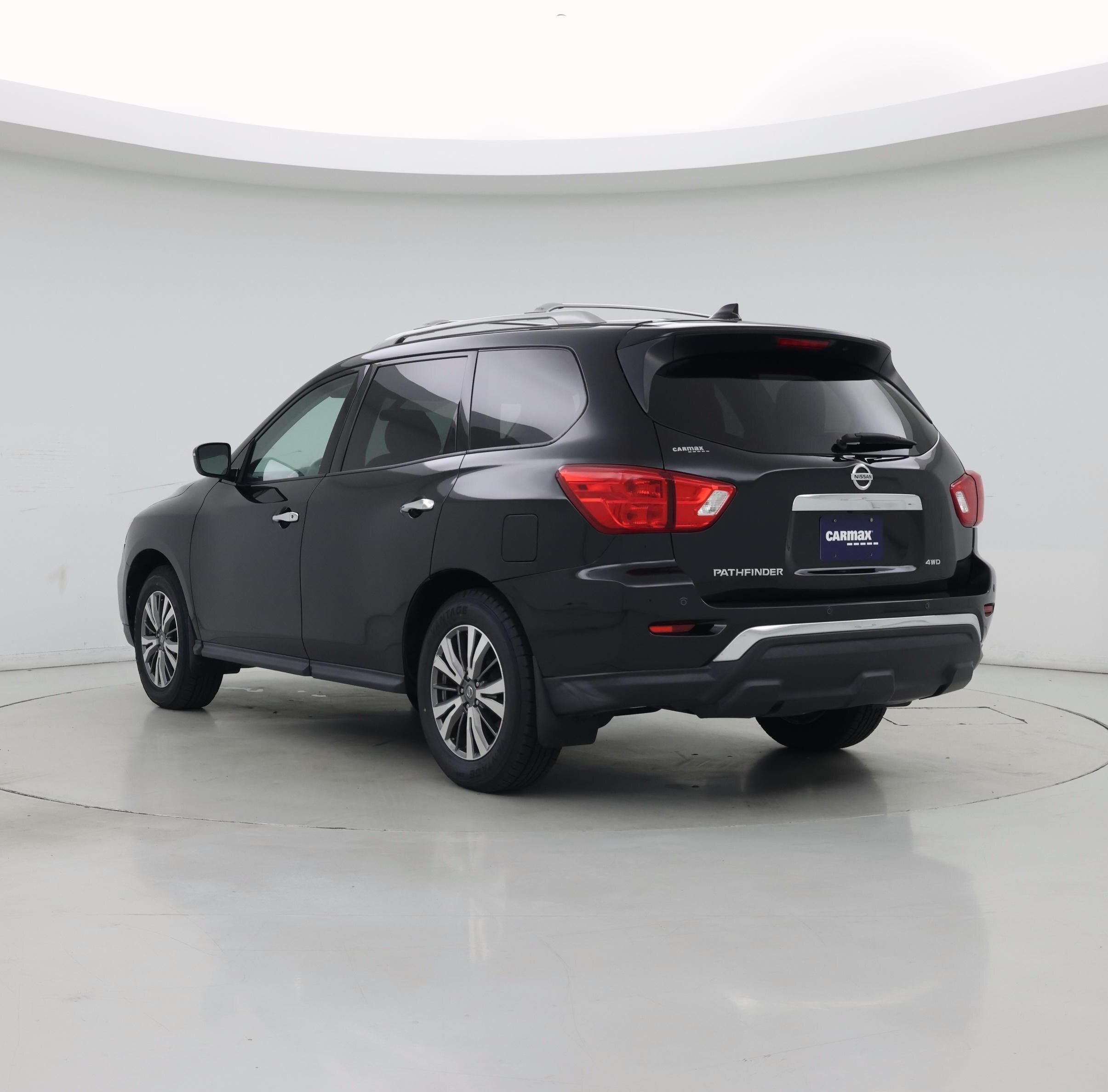 Thumbnail: 2019 Nissan Pathfinder - 2