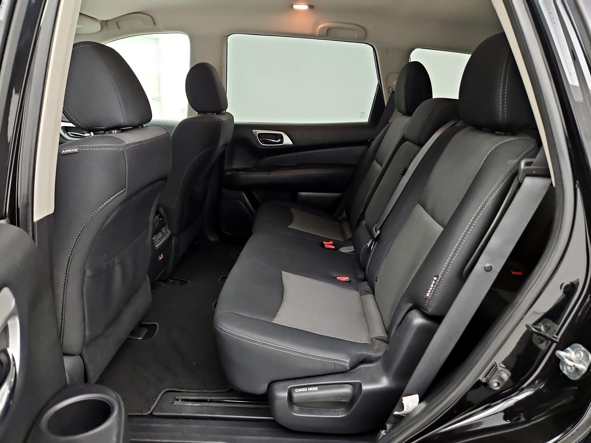 Thumbnail: 2019 Nissan Pathfinder - 19