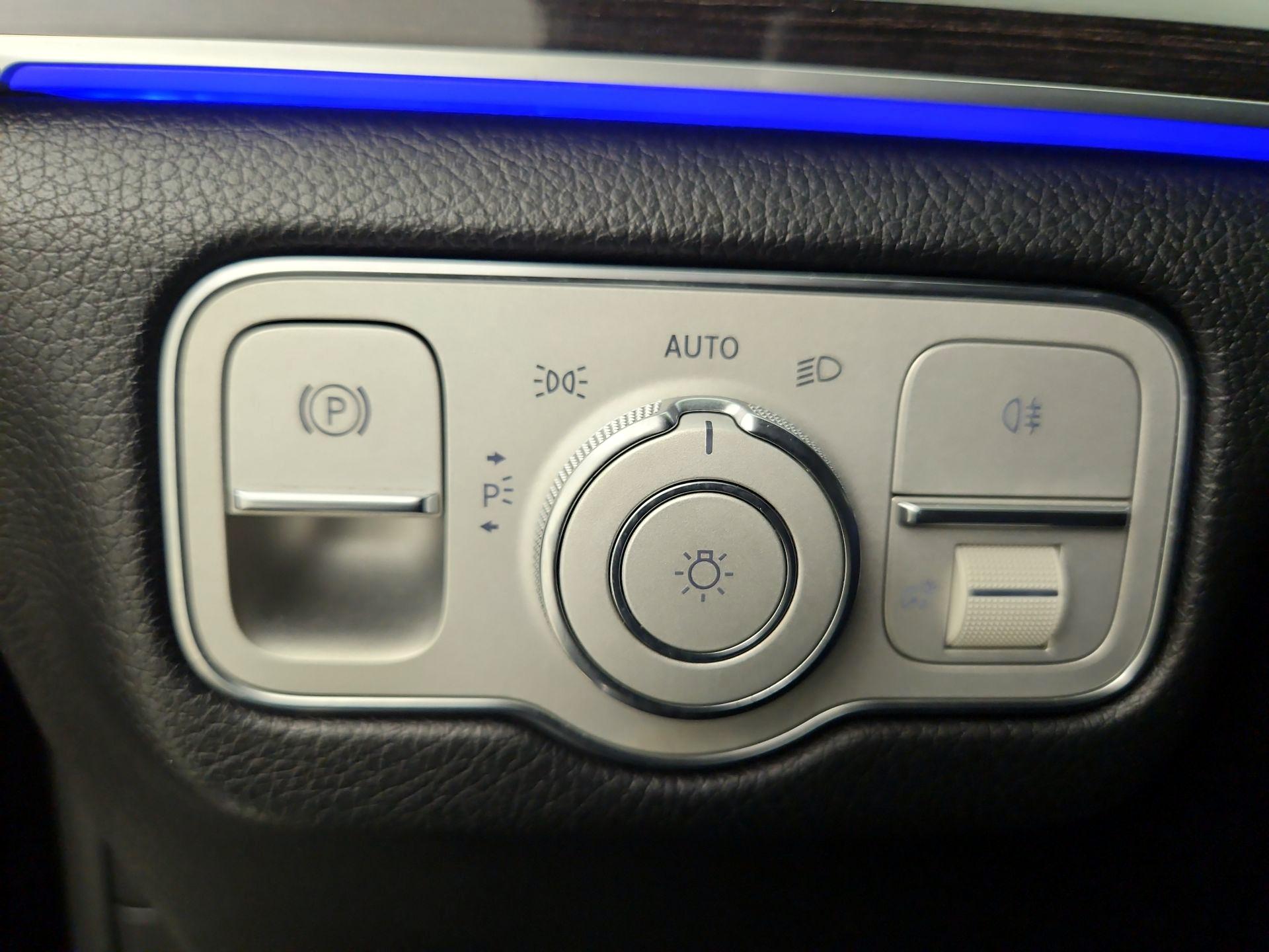 Thumbnail: 2020 Mercedes-Benz GLE - 13