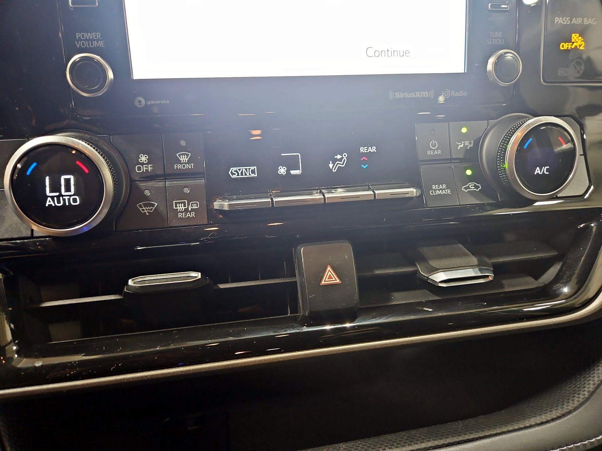 Thumbnail: 2021 Toyota Highlander - 15